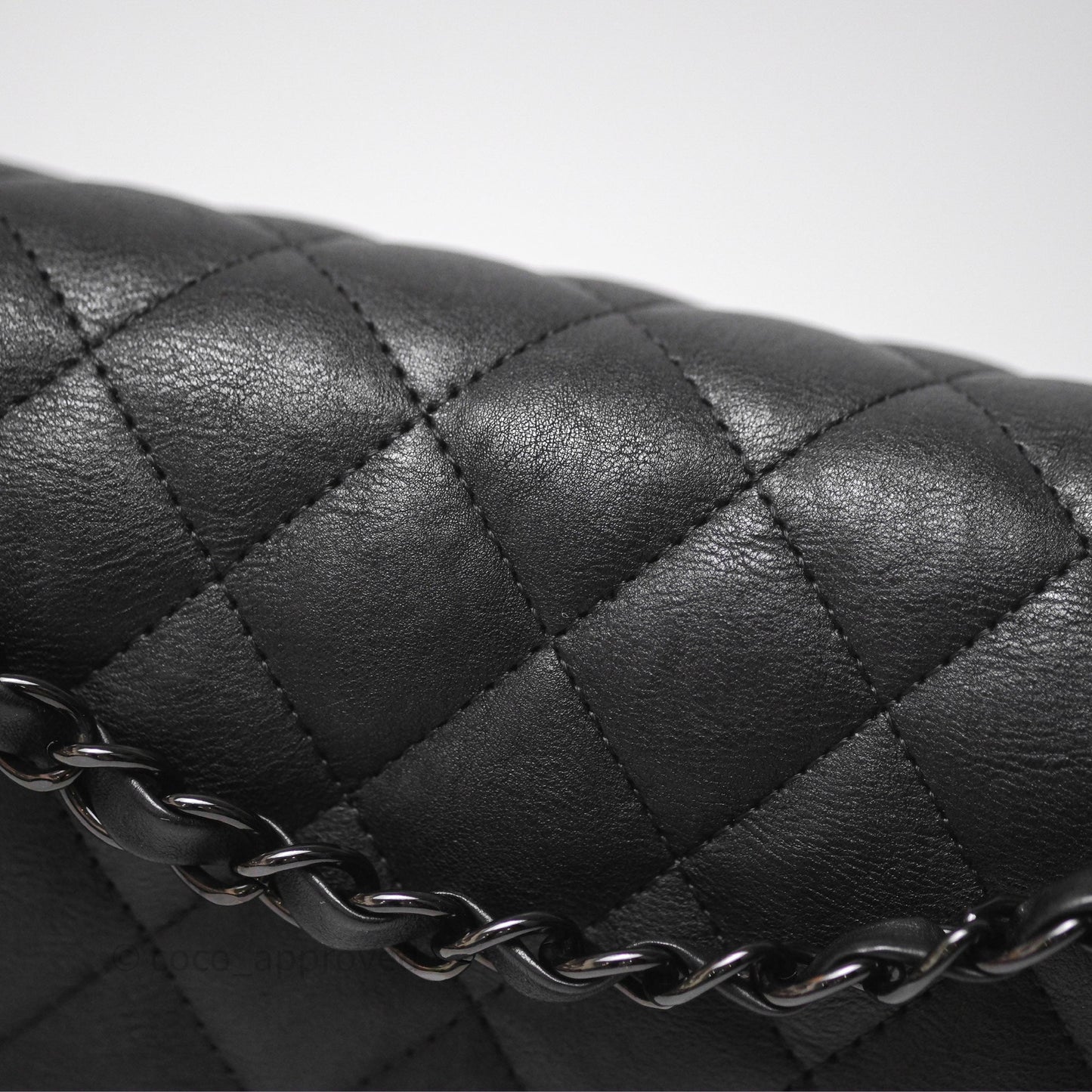 Chanel Classic Quilted M/L Medium Double Flap So Black Calfskin
