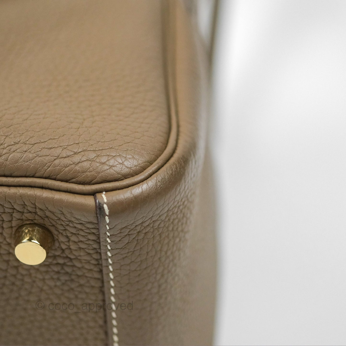 Hermès Lindy 26 Etoupe Clemence Gold Hardware