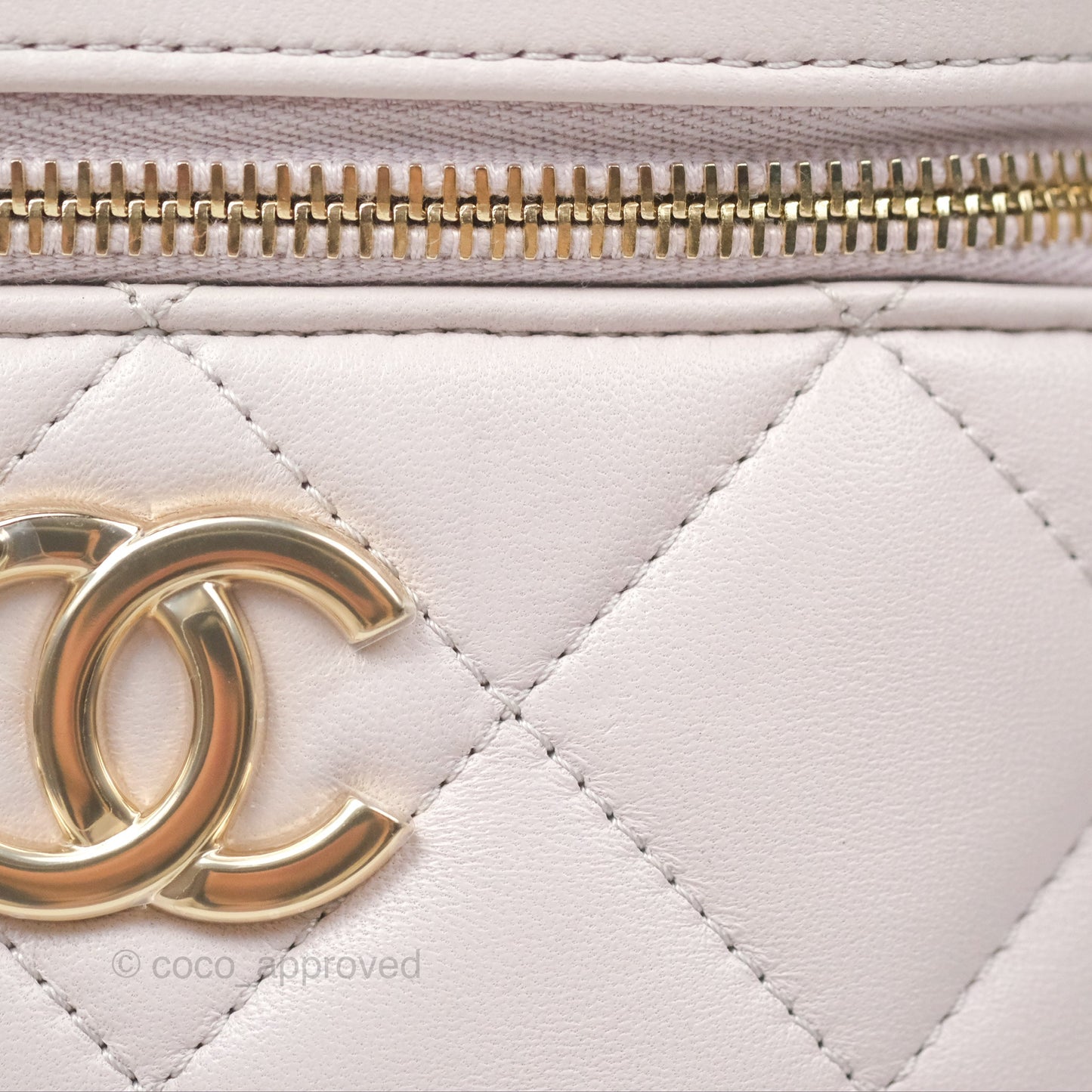 Chanel Small Quilted Top Handle Vanity Case Light Lilac Lambskin Gold Hardware