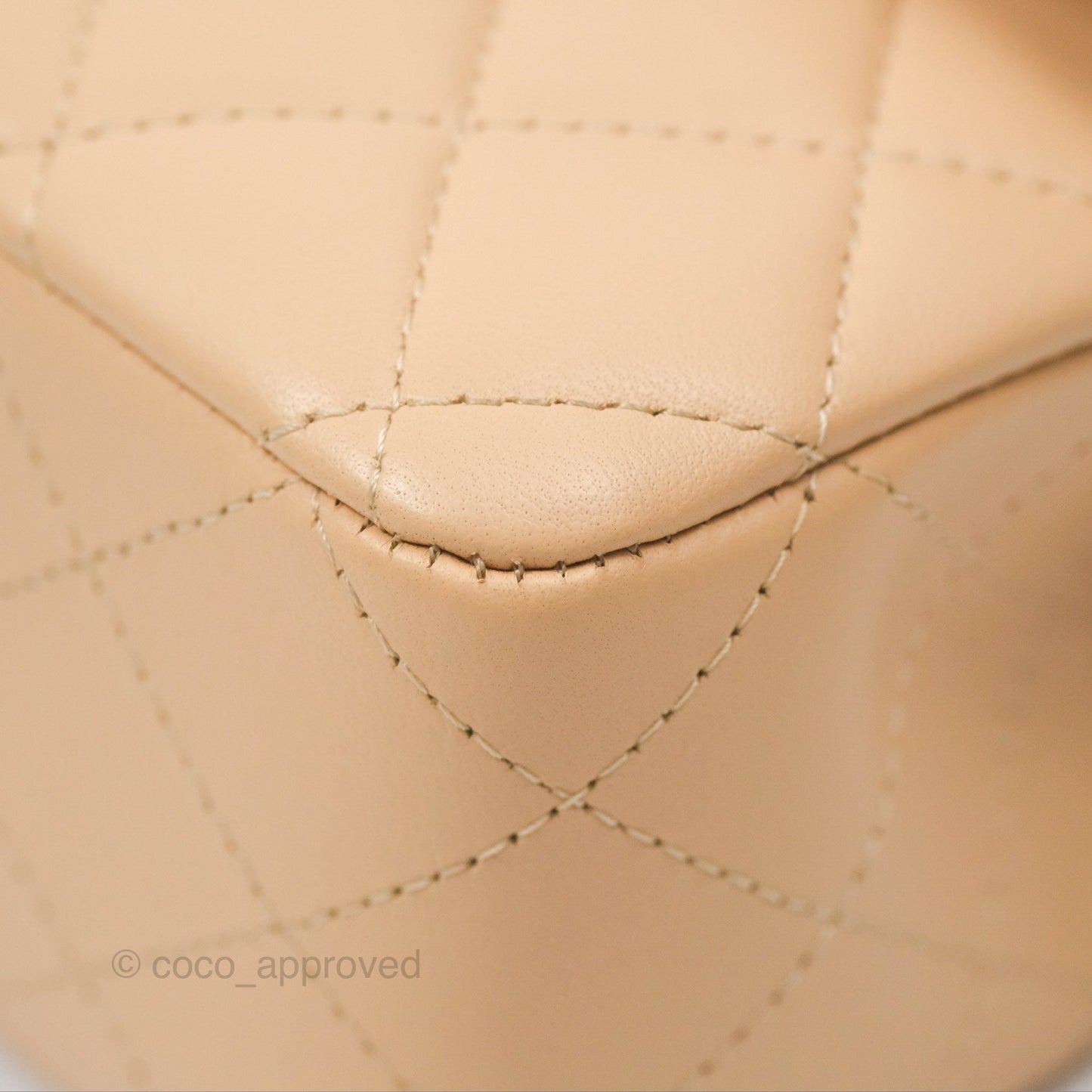 Chanel Classic M/L Medium Flap Quilted Beige Lambskin Gold Hardware