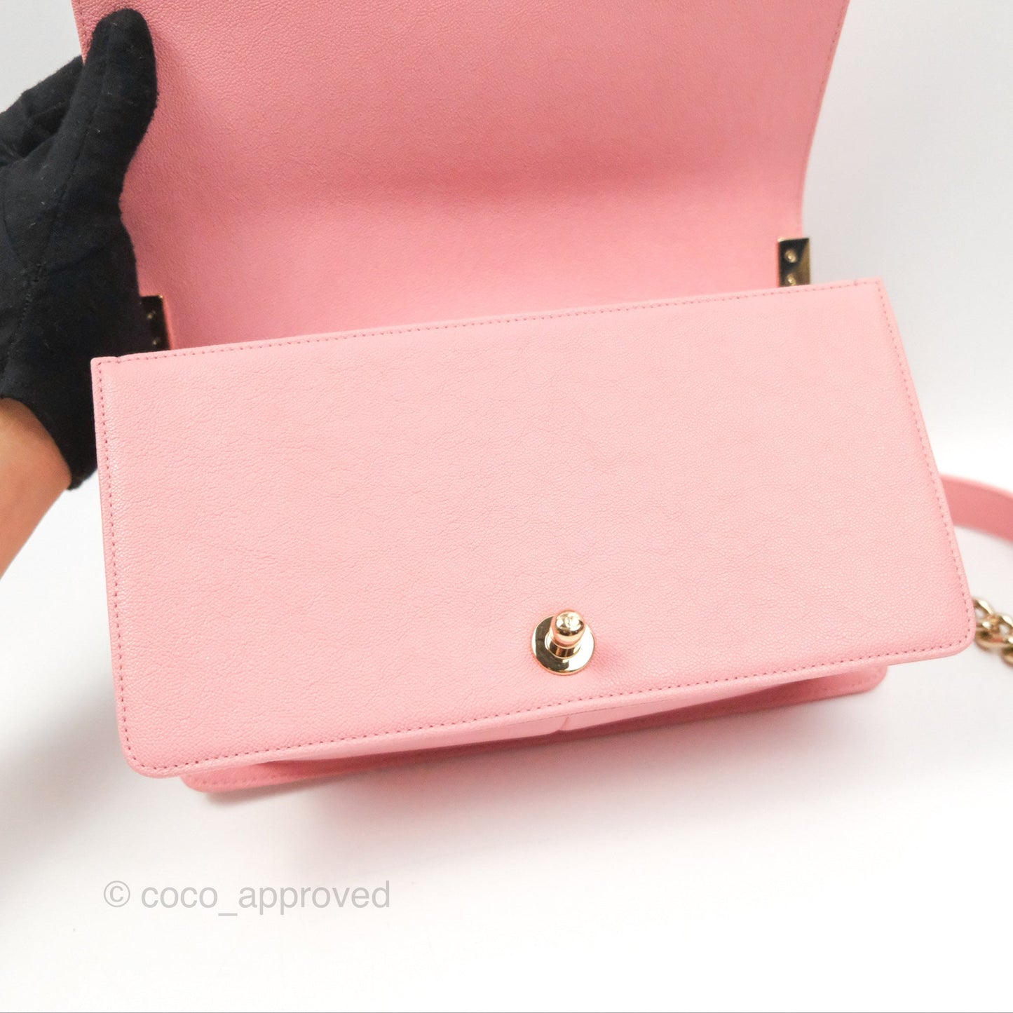 Chanel Boy Chevron Medium Pink Caviar Gold Hardware