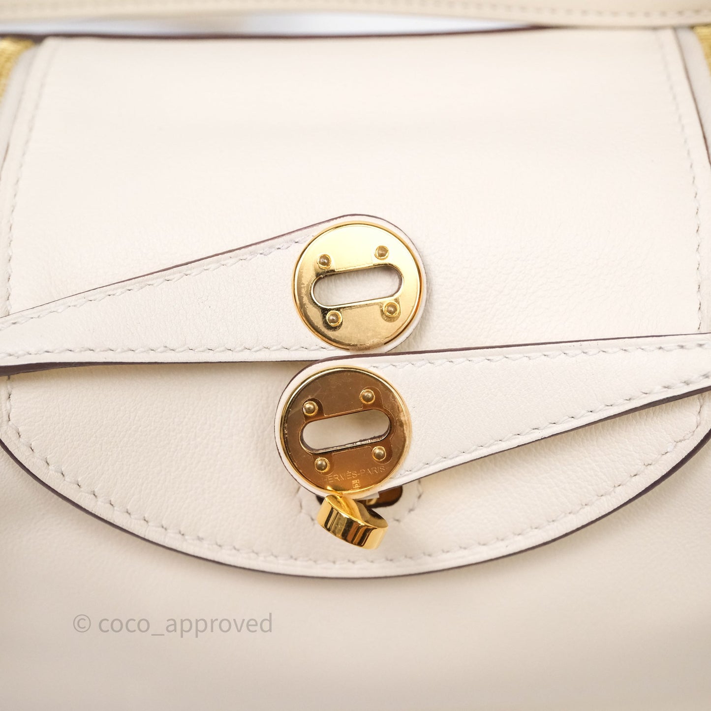 Hermès Mini Lindy 20 Nata I2 Swift Gold Hardware