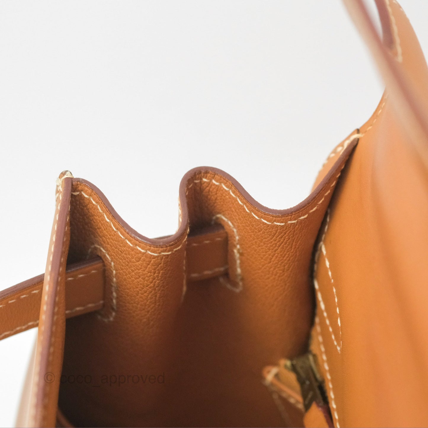 Hermès Vintage Kelly 28 Sellier Gold Calf Gold Hardware