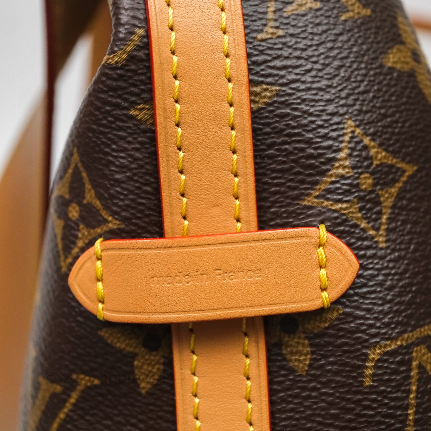 Louis Vuitton Carry All PM Shoulder Bag Monogram Canvas