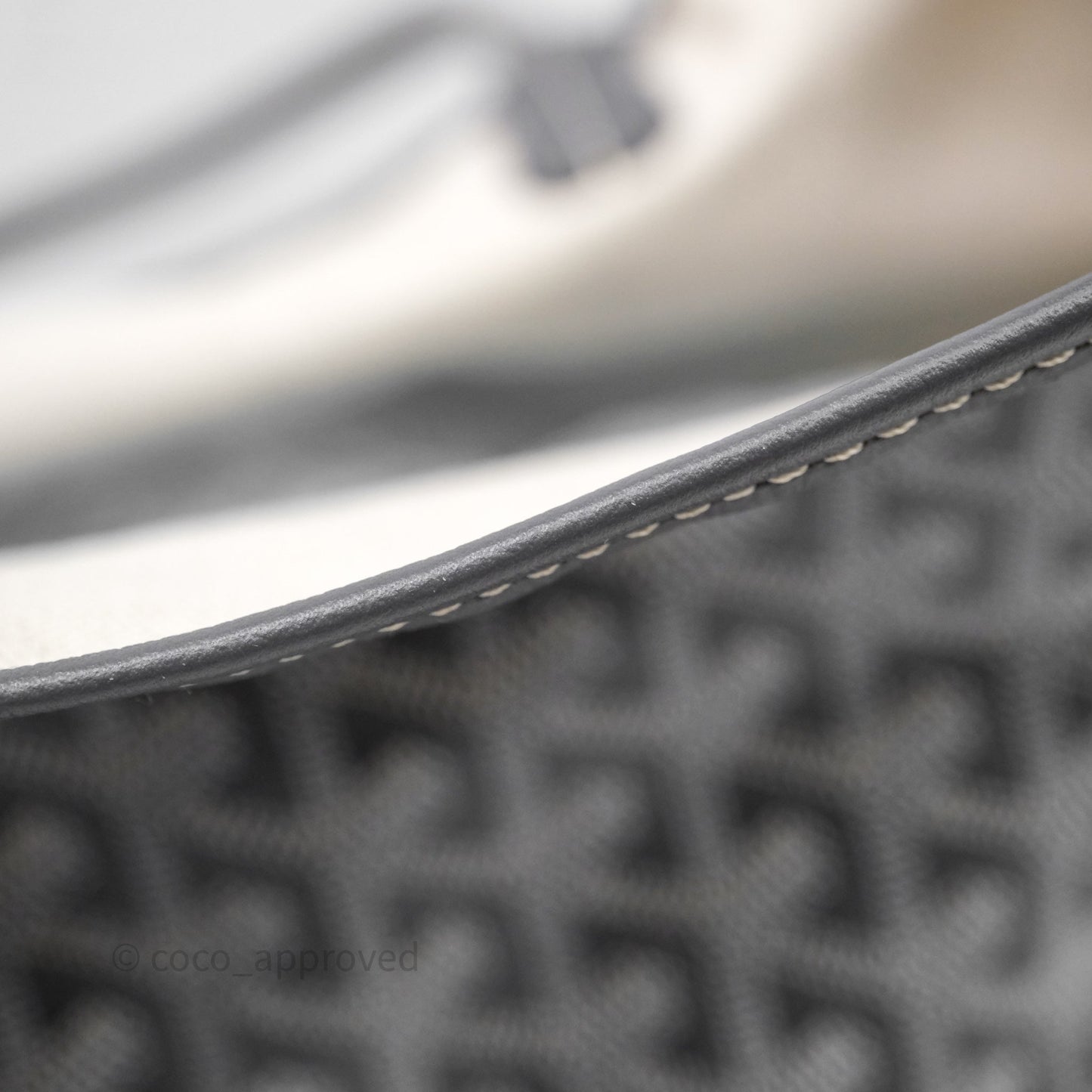 Goyard St Louis Tote PM ⁣⁣⁣⁣⁣⁣⁣⁣⁣⁣⁣⁣⁣⁣⁣⁣⁣⁣⁣⁣Grey