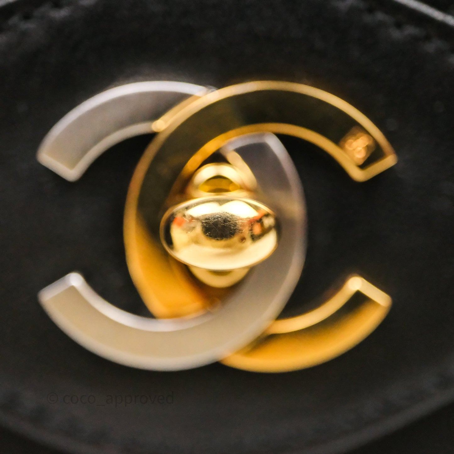 Chanel Quilted Vintage Flap Bag Lambskin Black 24K Gold Hardware