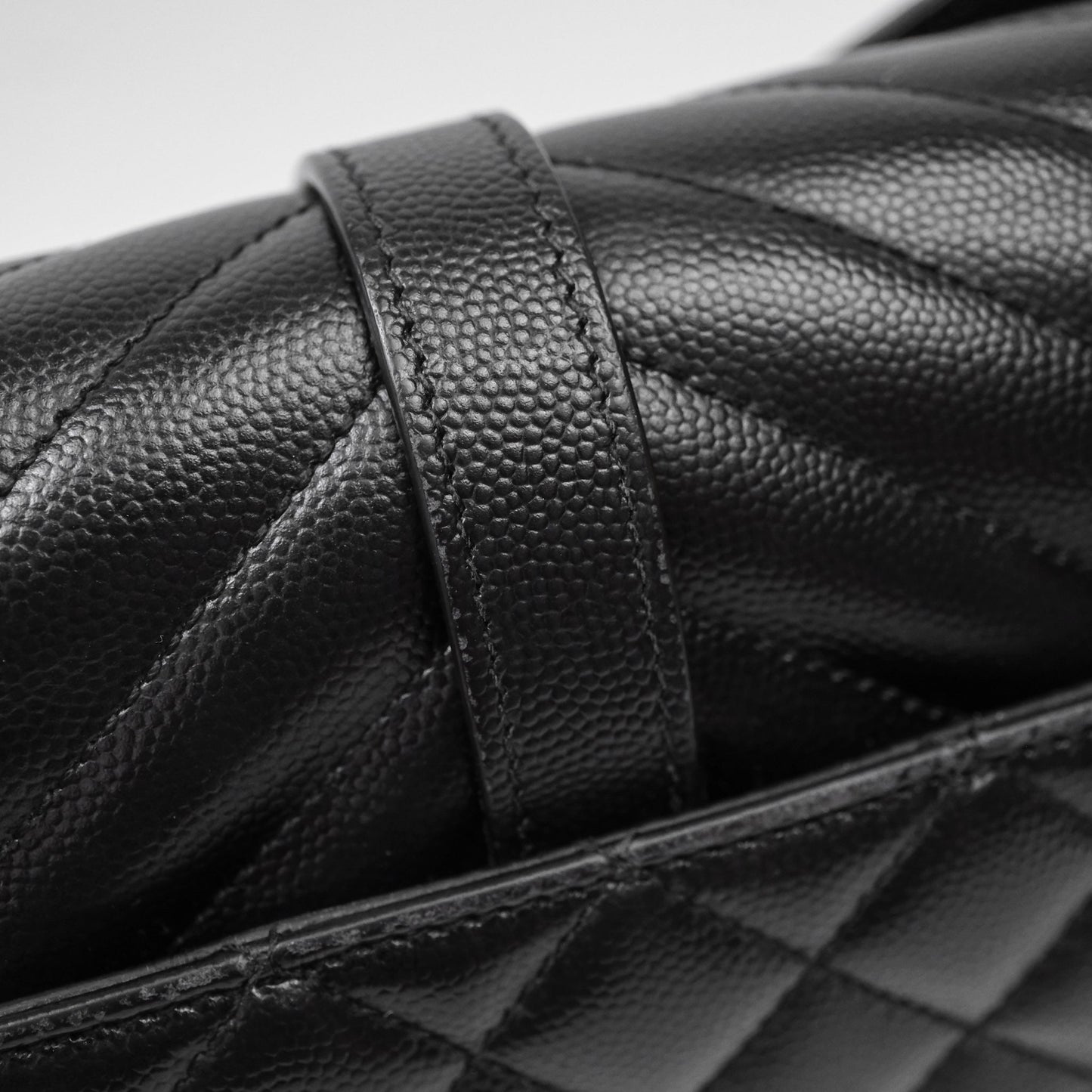 Saint Laurent Envelope Medium So Black Caviar