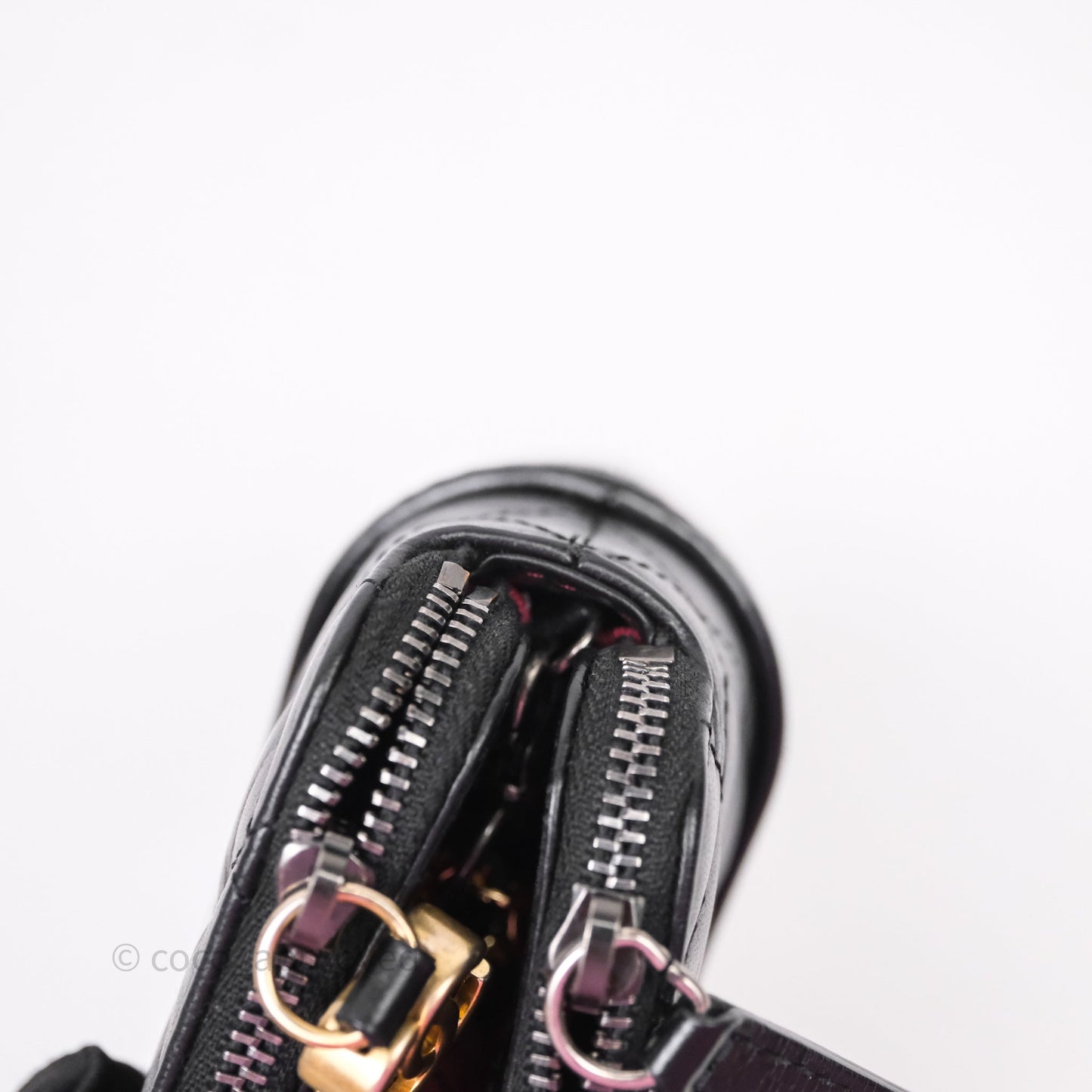 Chanel Gabrielle Clutch With Chain Aged Calfskin Black Mixed Hardware
