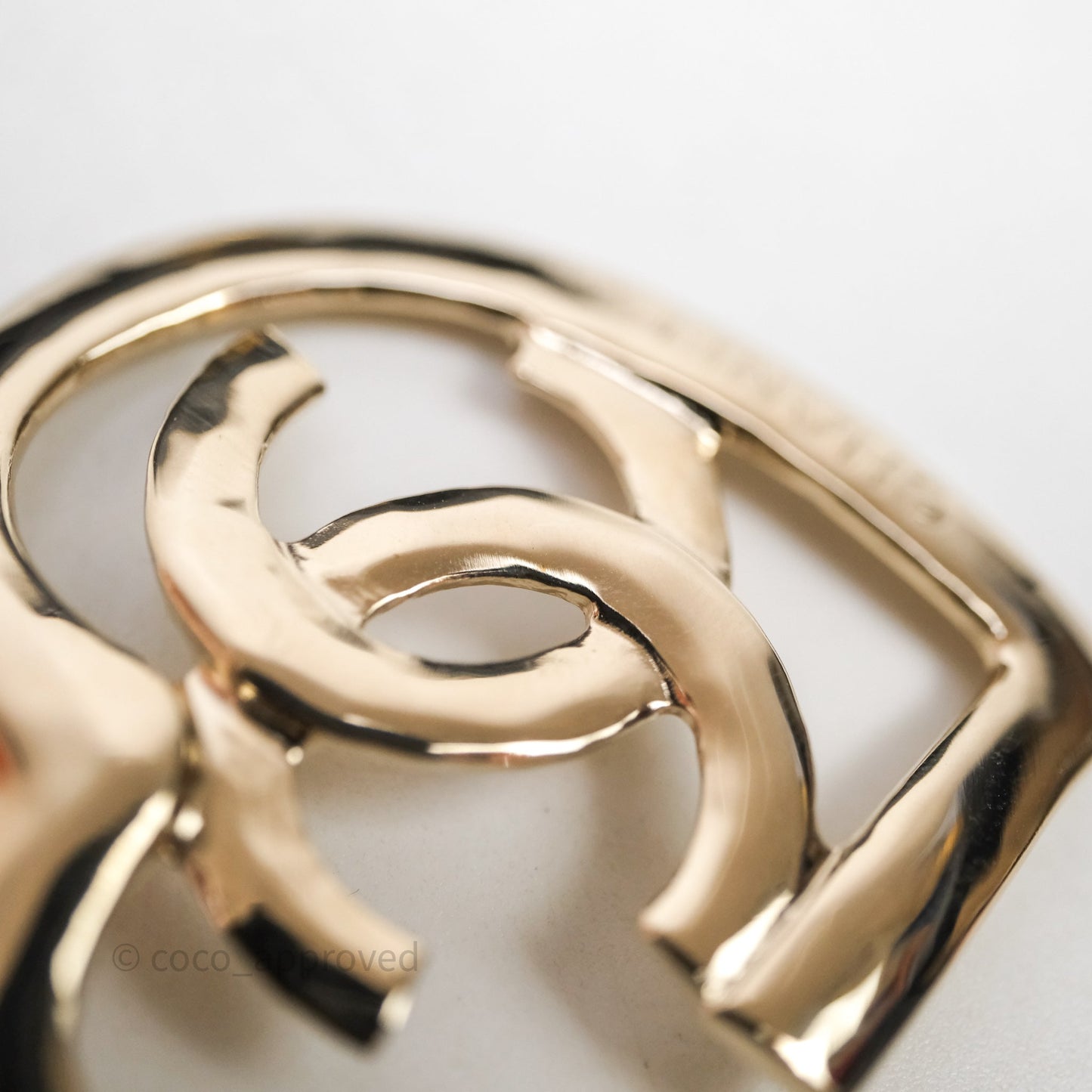 Chanel CC Heart Hoop Earrings Gold Tone 22P