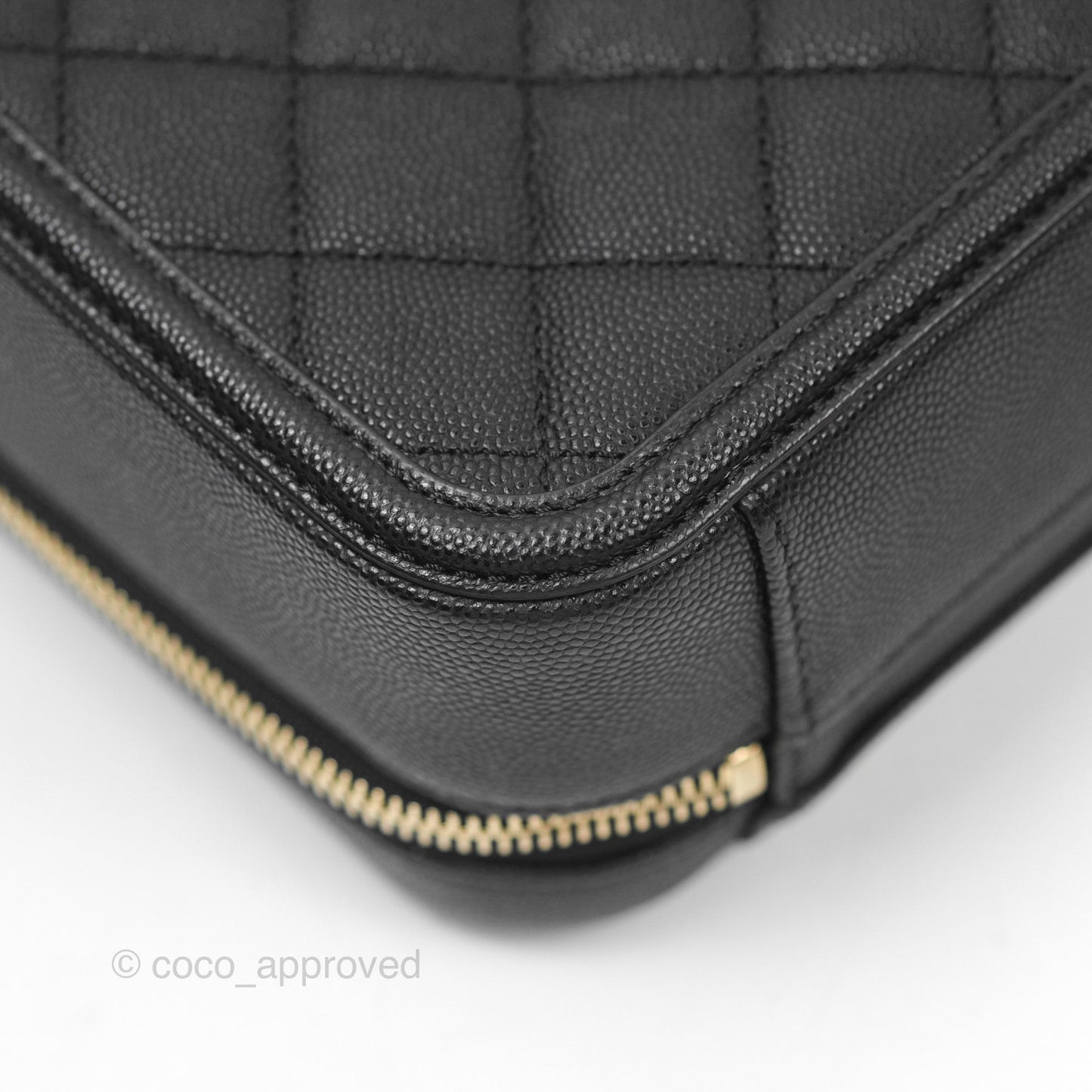 Chanel Quilted Medium CC Filigree Vanity Case Black Caviar Gold Hardware