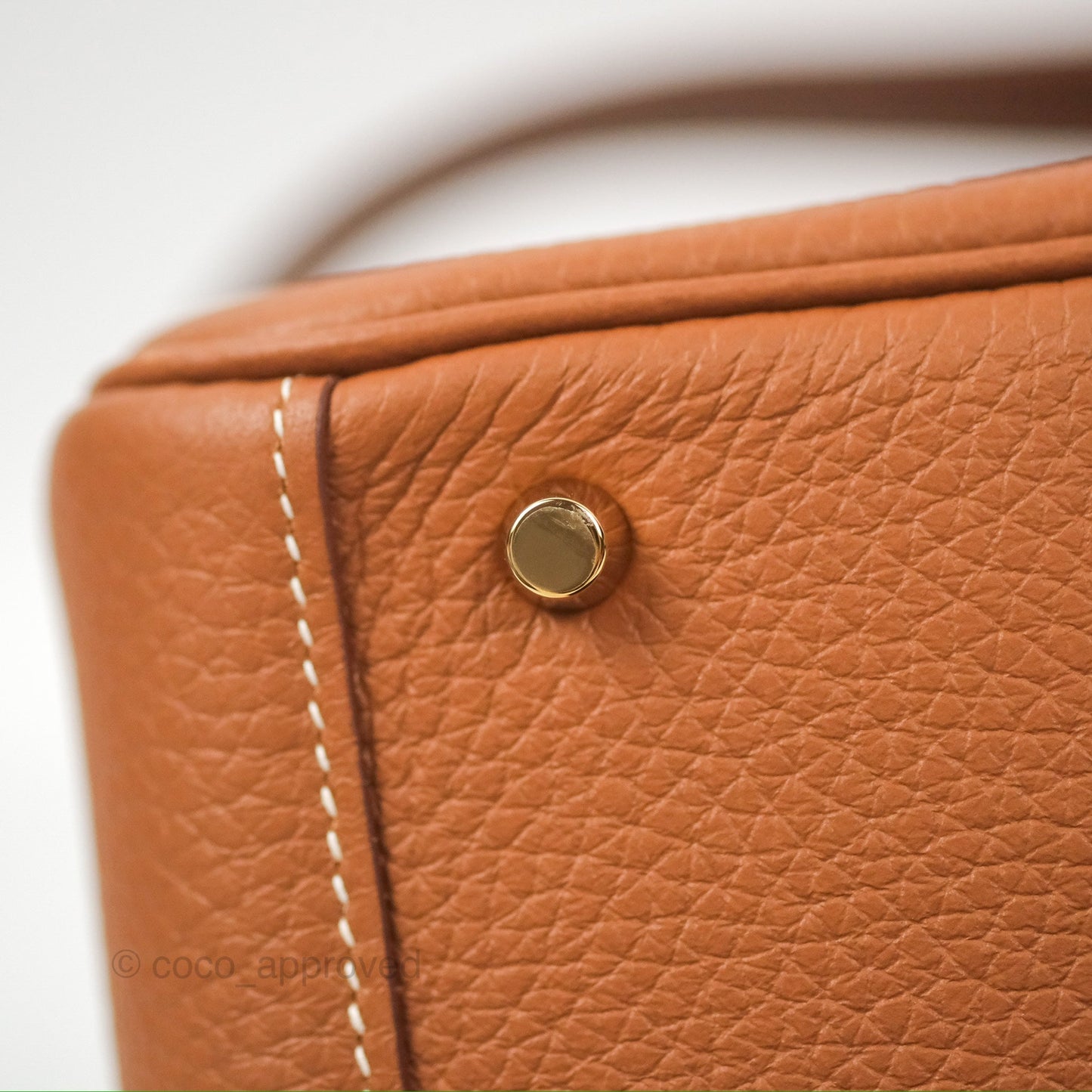 Hermès Mini Lindy 20 Gold Clemence Gold Hardware