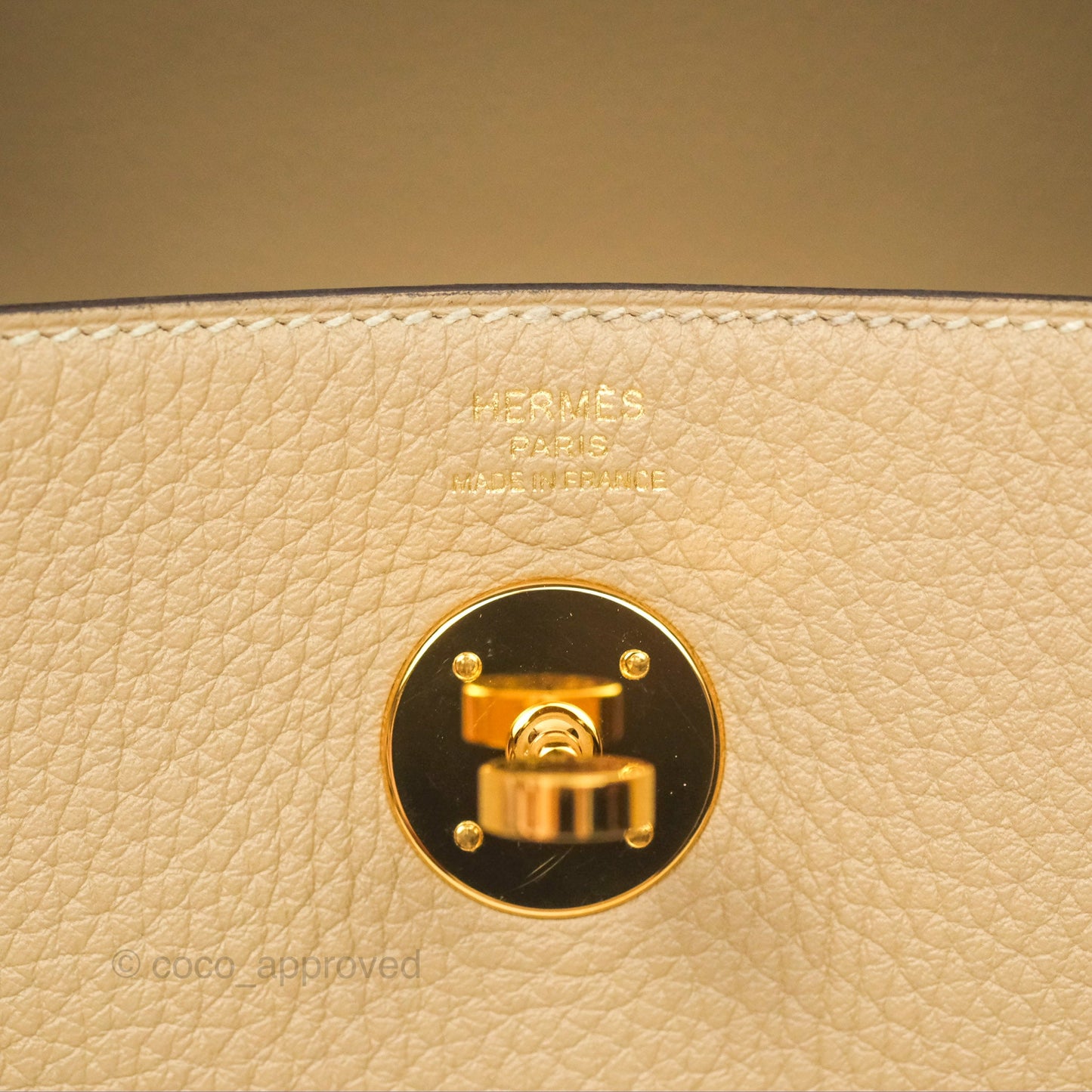 Hermès Lindy 26 Trench Clemence Gold Hardware
