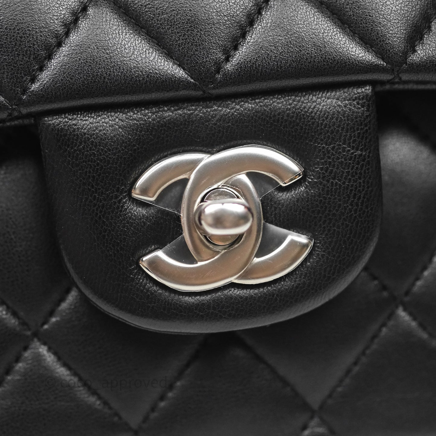 Chanel Classic M/L Medium Flap Quilted Black Lambskin Silver Hardware