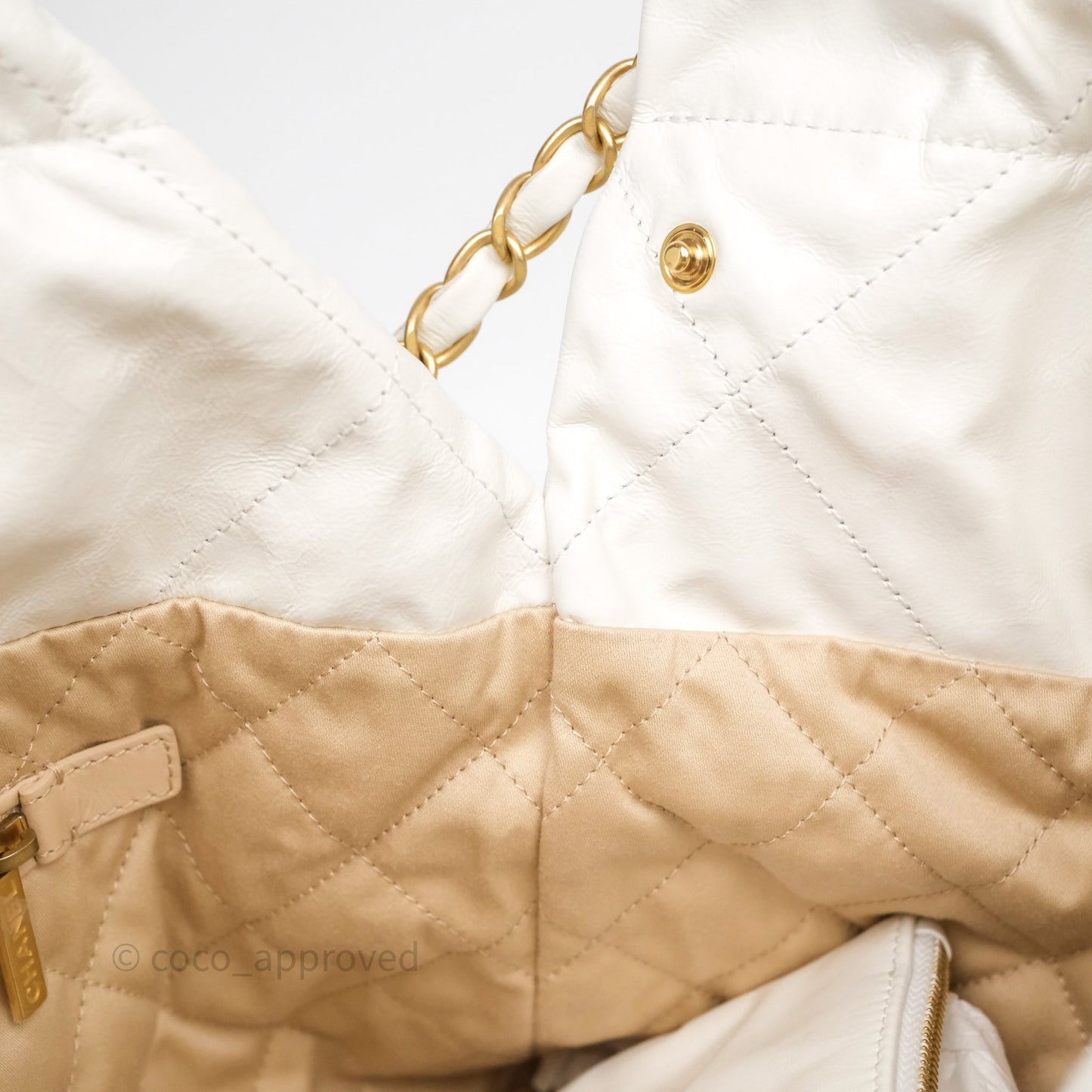 Chanel 22 Small White Shiny Crumpled Calfskin Aged Gold Hardware