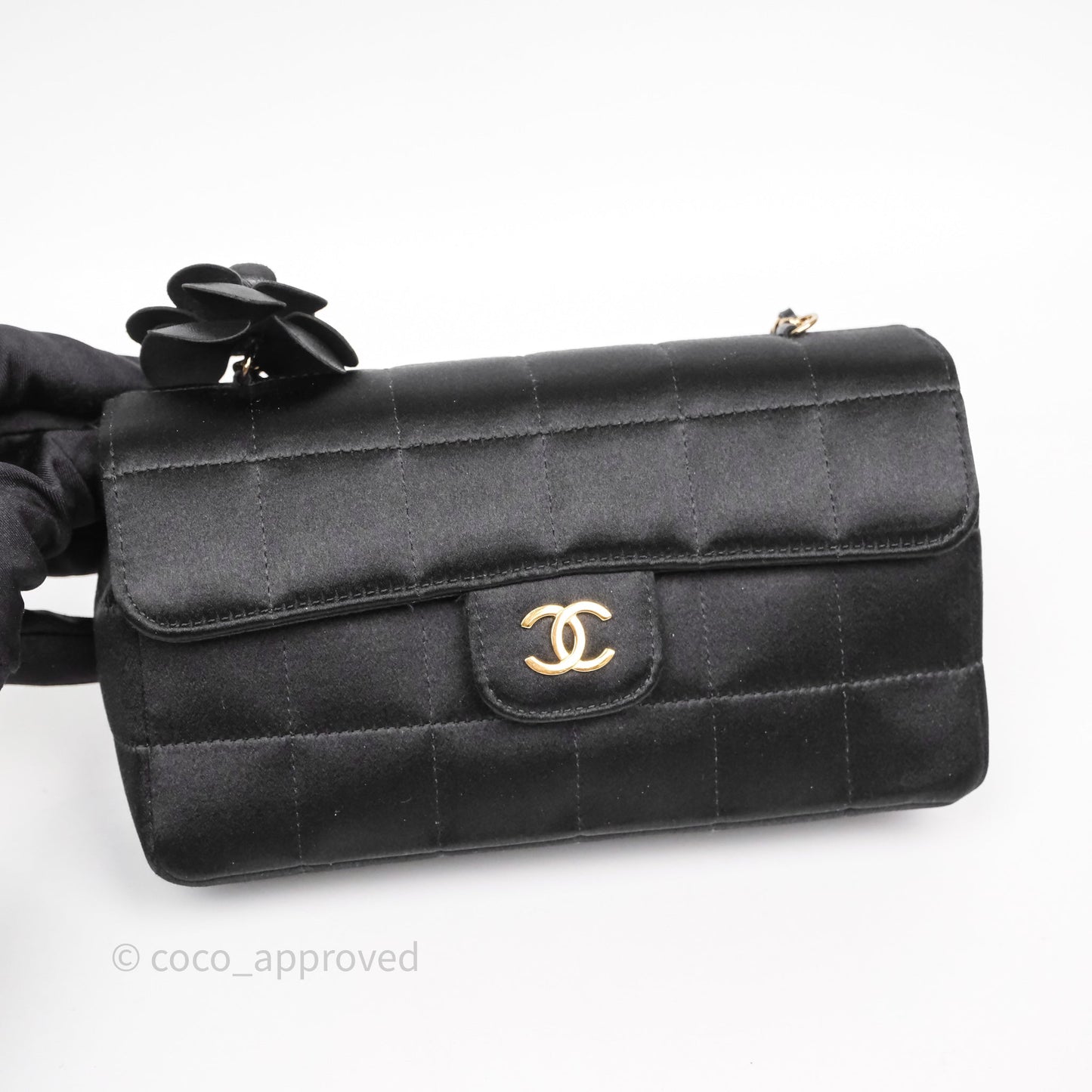 Chanel Vintage Mini Chocolate Bar Camellia Flap Black Velvet Gold Hardware