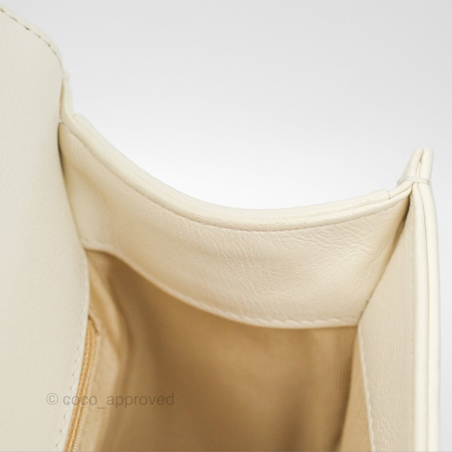 Chanel Quilted Label Click Flap Bag White Grained Calfskin Gold Hardware
