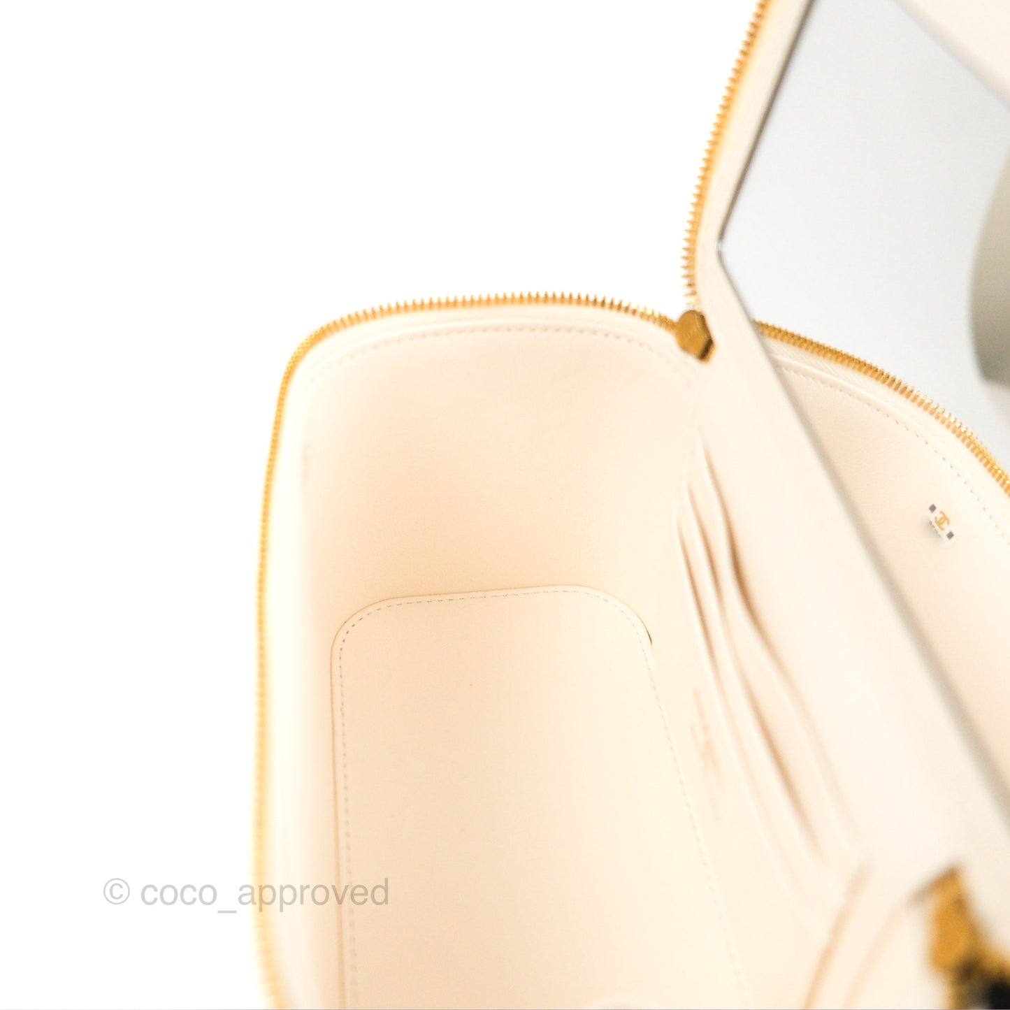 Chanel Vanity with COCO Heart Chain White Lambskin Aged Gold Hardware