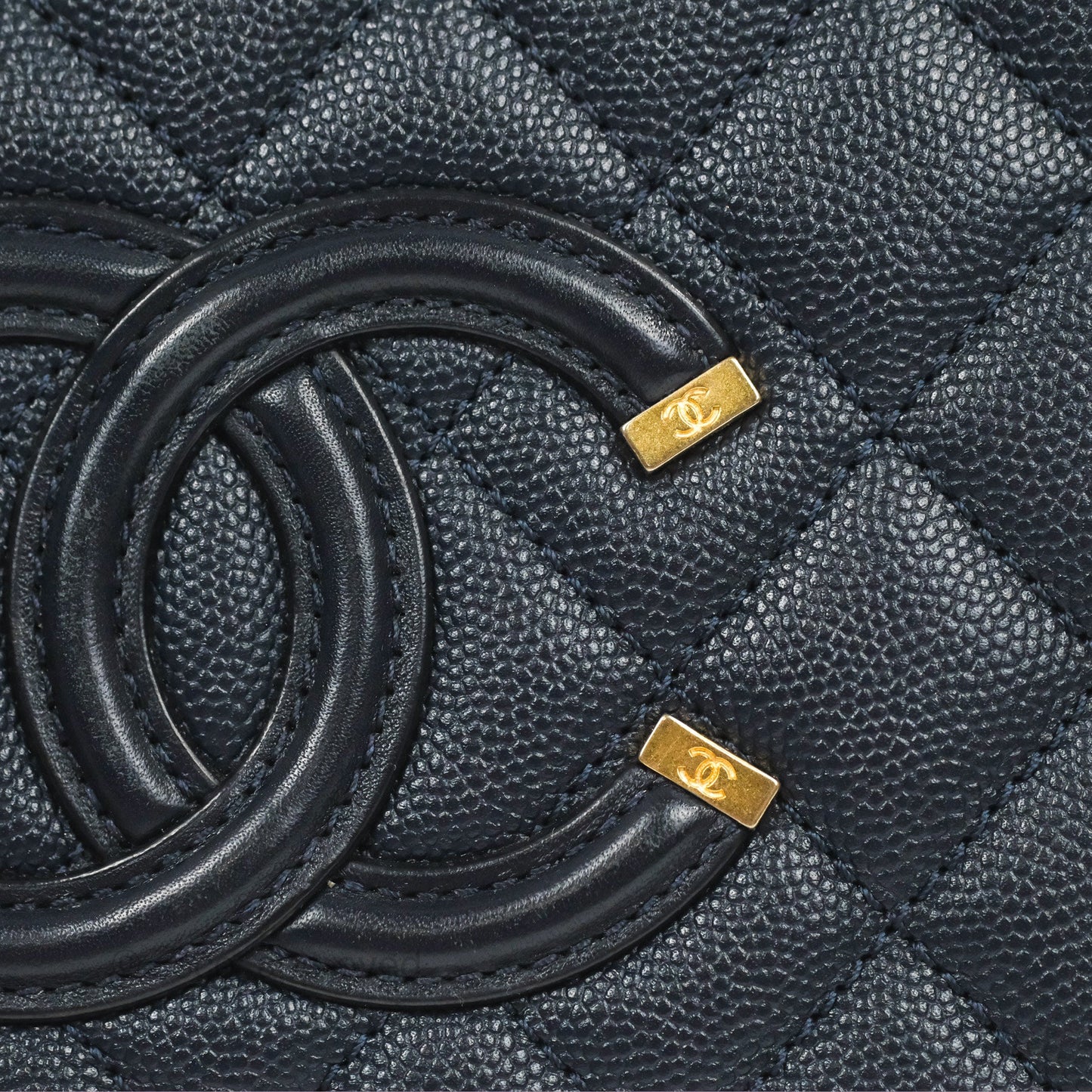 Chanel Quilted Medium CC Filigree Vanity Case Dark Navy Caviar Gold Hardware