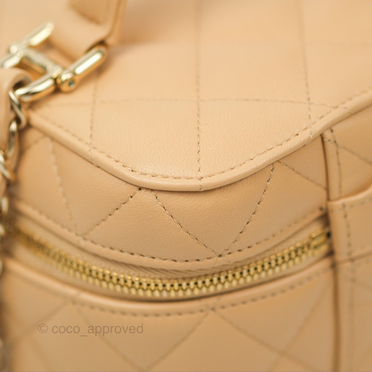 Chanel Small Quilted Top Handle Vanity Case Beige Lambskin Gold Hardware