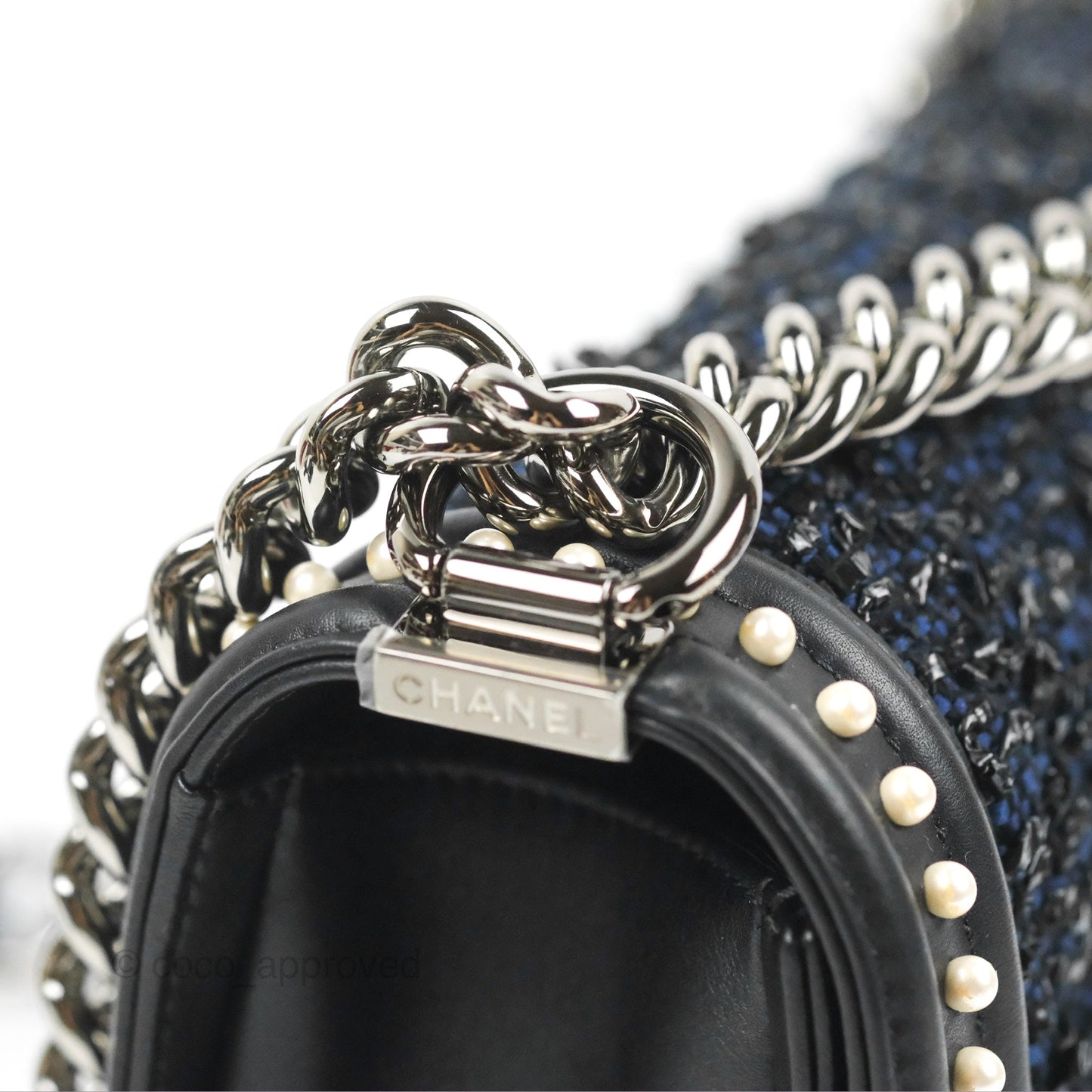 Chanel Medium Pearl Around Boy Black/Navy Tweed Gun Metal Hardware