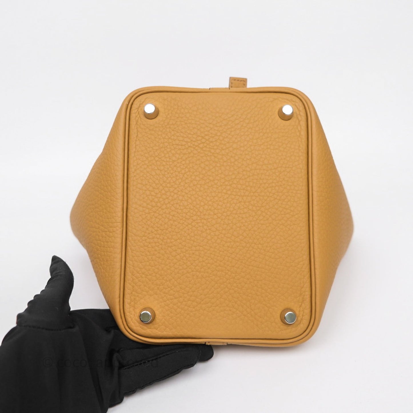 Hermès Picotin Lock 18 Biscuit 4B Clemence Palladium Hardware