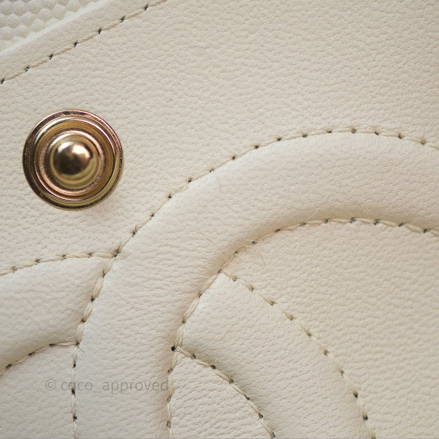 Chanel M/L Medium Classic Flap Quilted White Caviar Gold Hardware