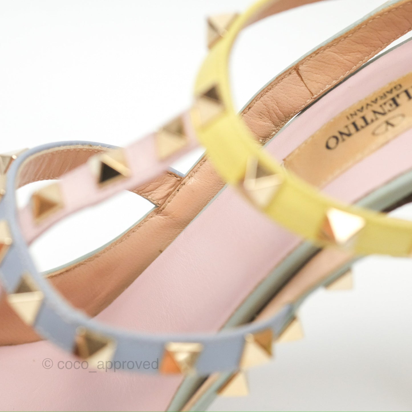 Valentino Garavani Rockstud Leather Slingback Pumps in Watercolor Size 39