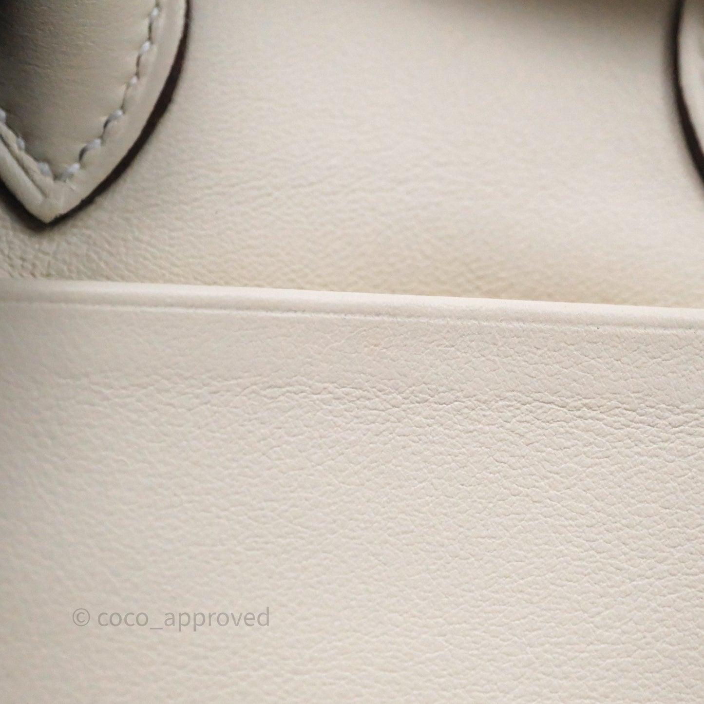 Hermès Mini Lindy 20 Nata I2 Swift Gold Hardware