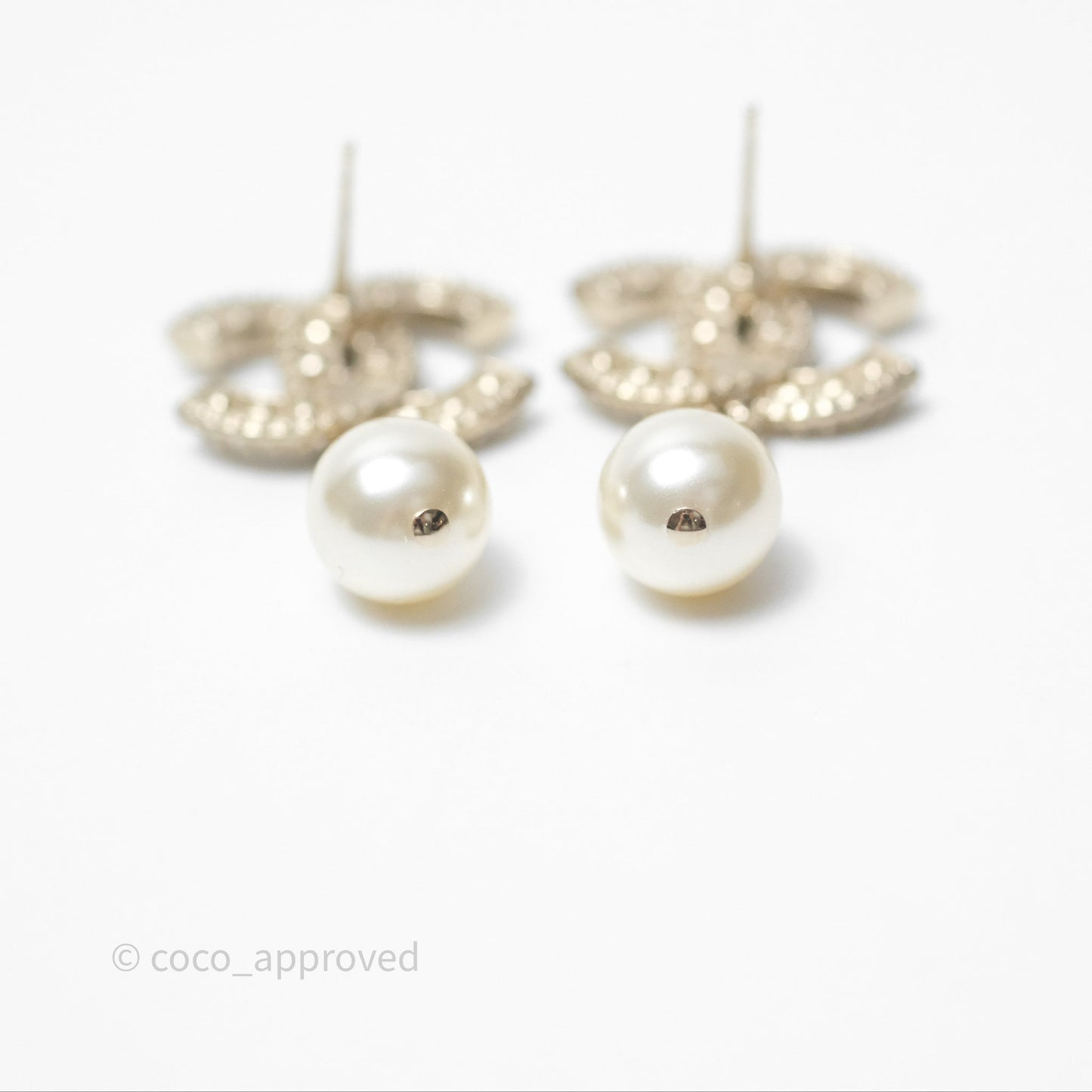 Chanel CC Crystals Pearl Drop Earrings Gold Tone 19V