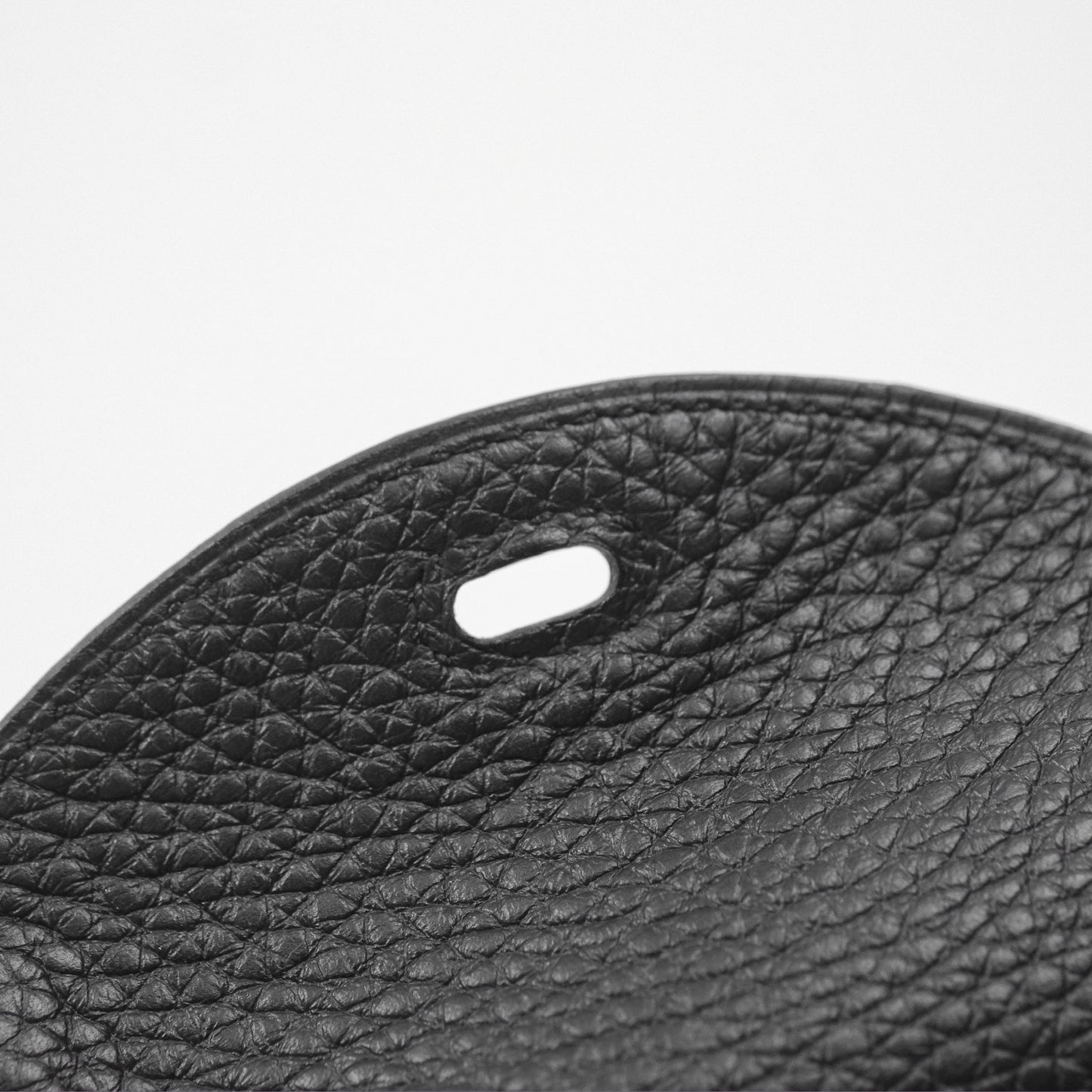 Hermès Mini Lindy 20 Black Clemence Gold Hardware