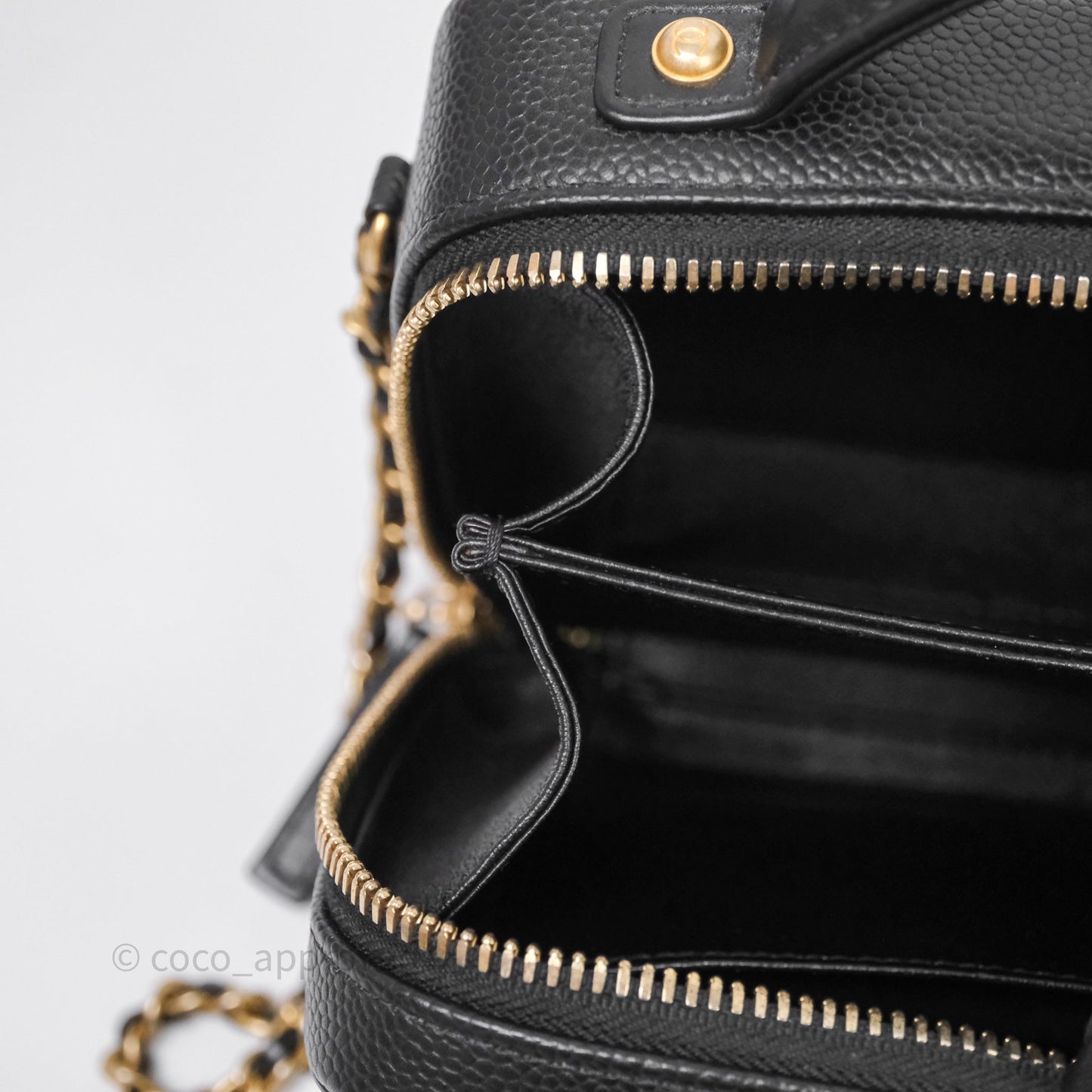 Chanel Quilted Small CC Filigree Vanity Case Black Caviar Aged Gold Hardware
