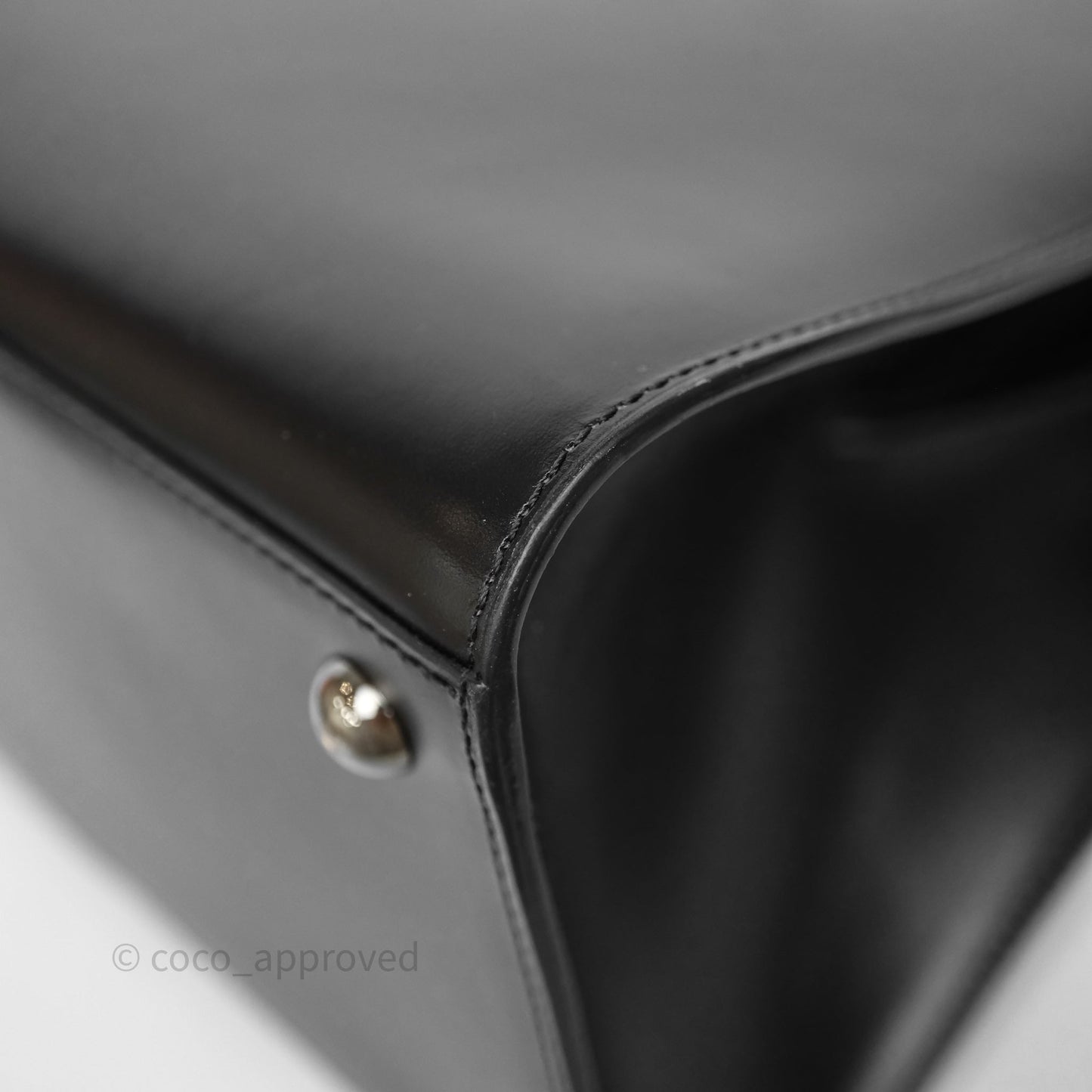 Delvaux Brillant MM Calfskin Black