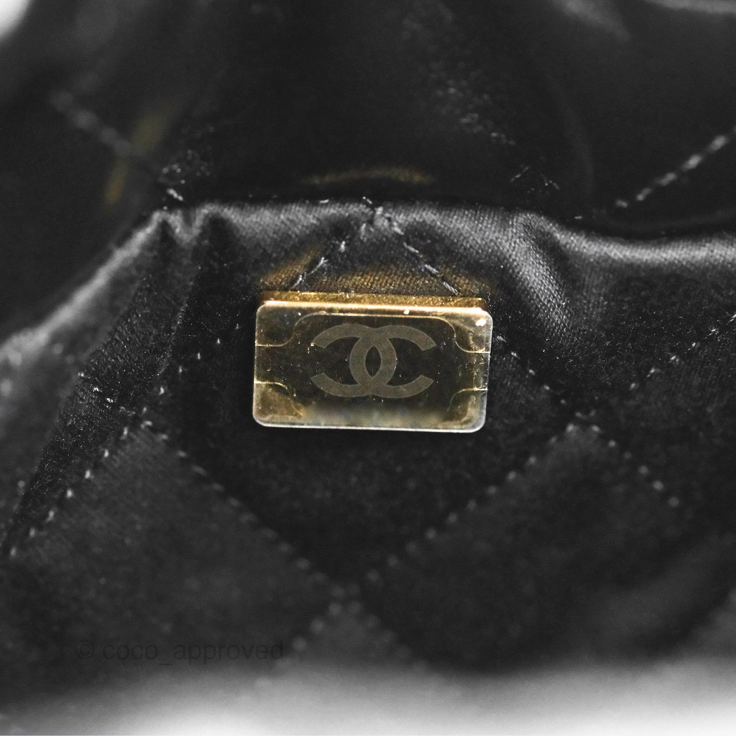 Chanel 22 Mini Bag Black Crumpled Calfskin