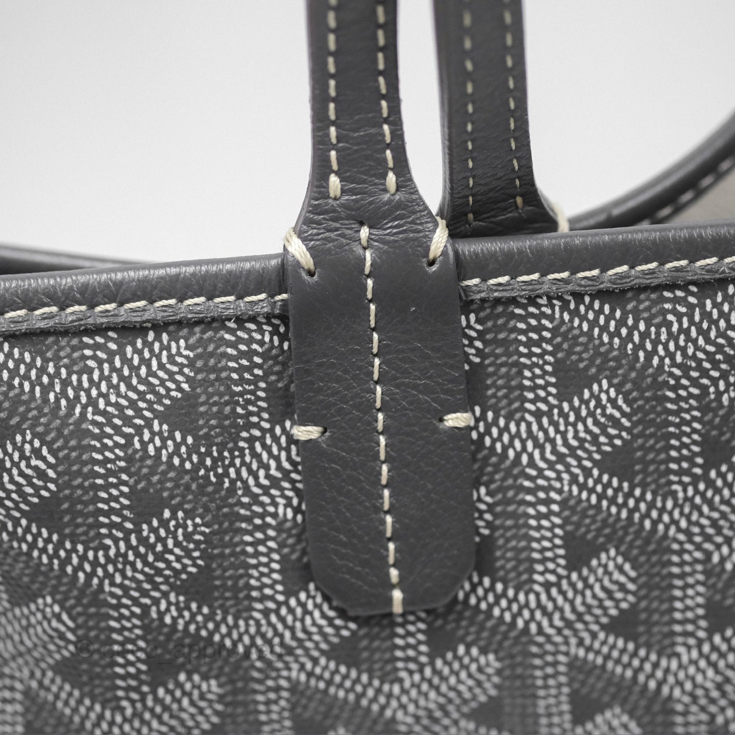 Goyard St Louis Tote PM ⁣⁣⁣⁣⁣⁣⁣⁣⁣⁣⁣⁣⁣⁣⁣⁣⁣⁣⁣⁣Grey