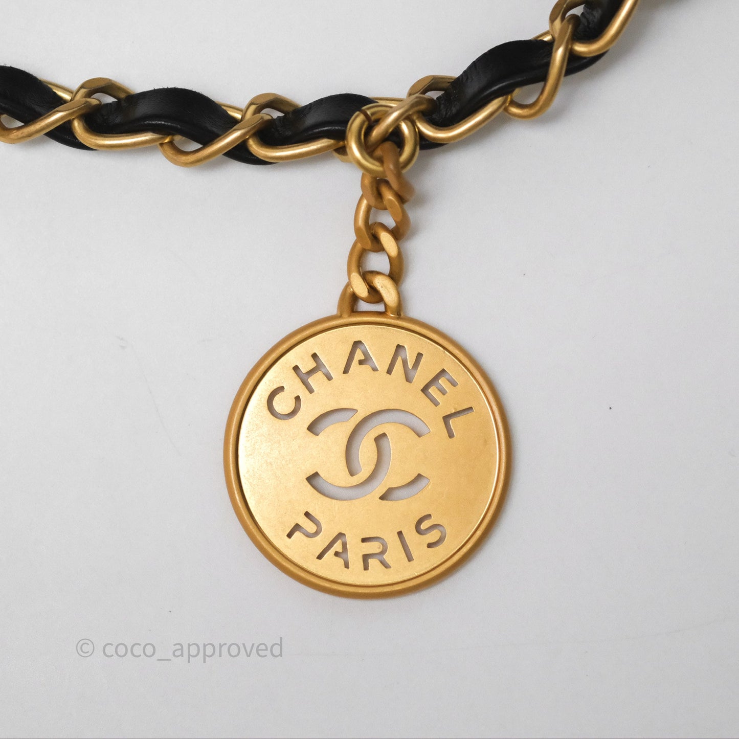 Chanel 22 Bag Medium Black Crumpled Calfskin Aged Gold Hardware