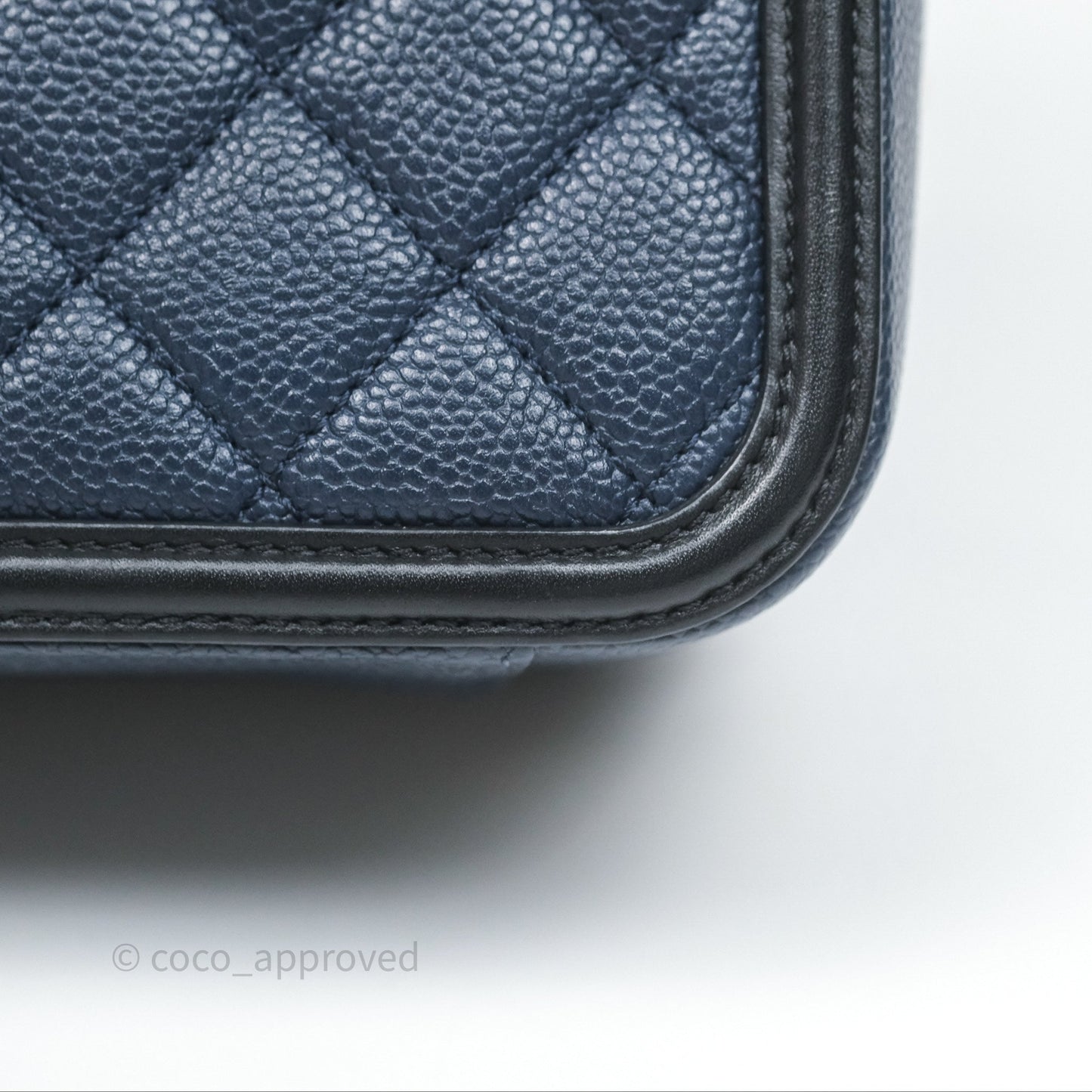 Chanel Quilted Medium CC Filigree Vanity Case Dark Navy Caviar Gold Hardware