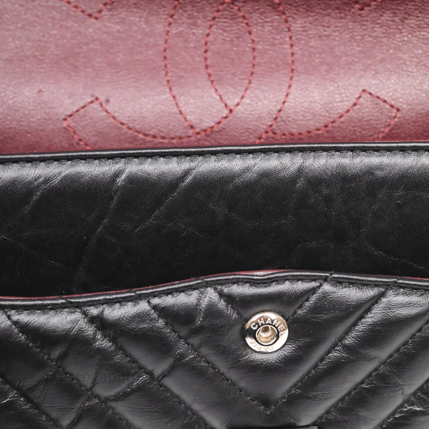 Chanel Reissue 225 Chevron Aged Calfskin So Black