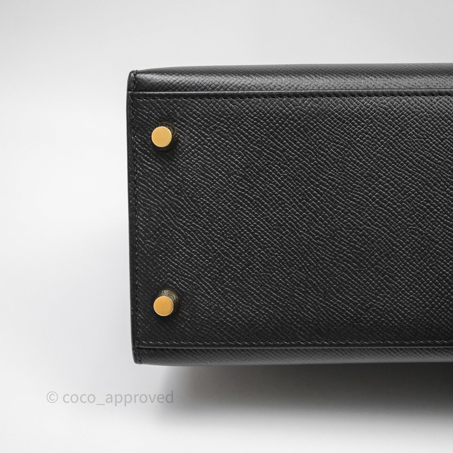 Hermès Kelly 28 Noir 89 Epsom Gold Hardware