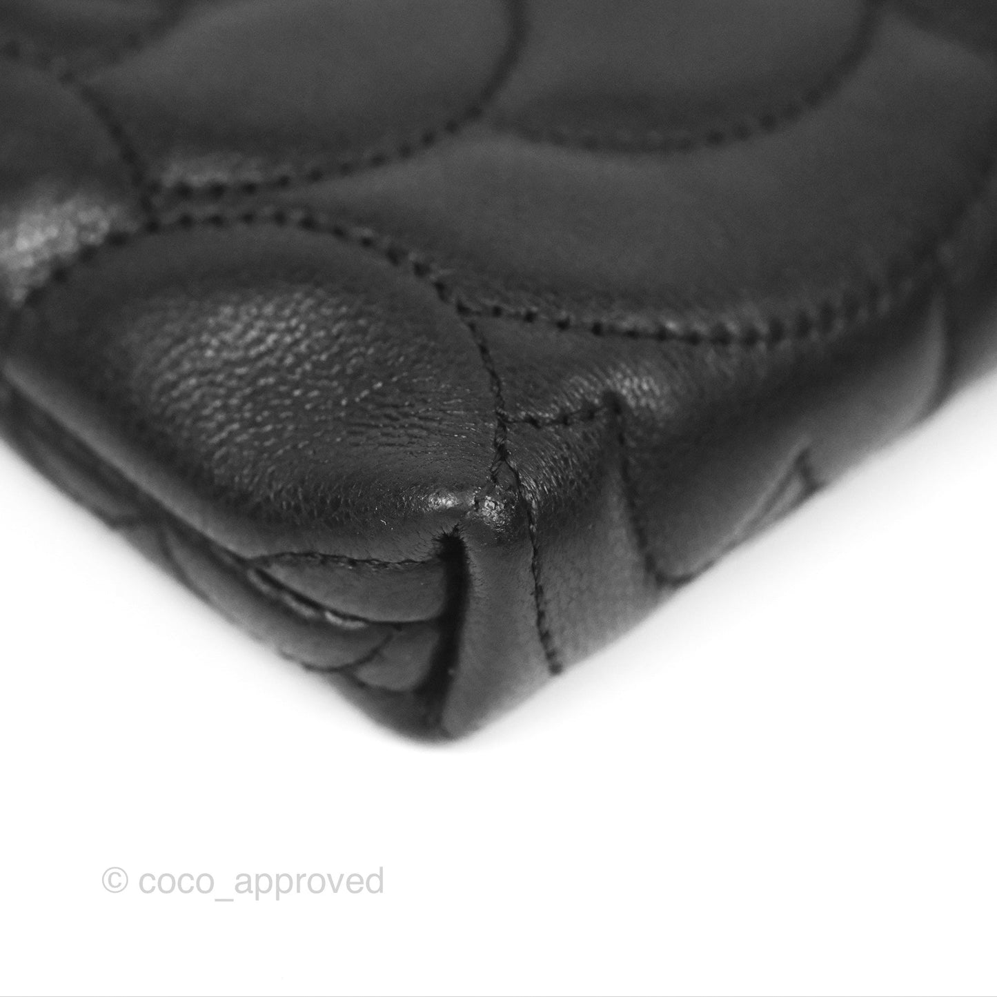 Chanel Camellia Pochette Clutch Black Lambskin Gold Hardware