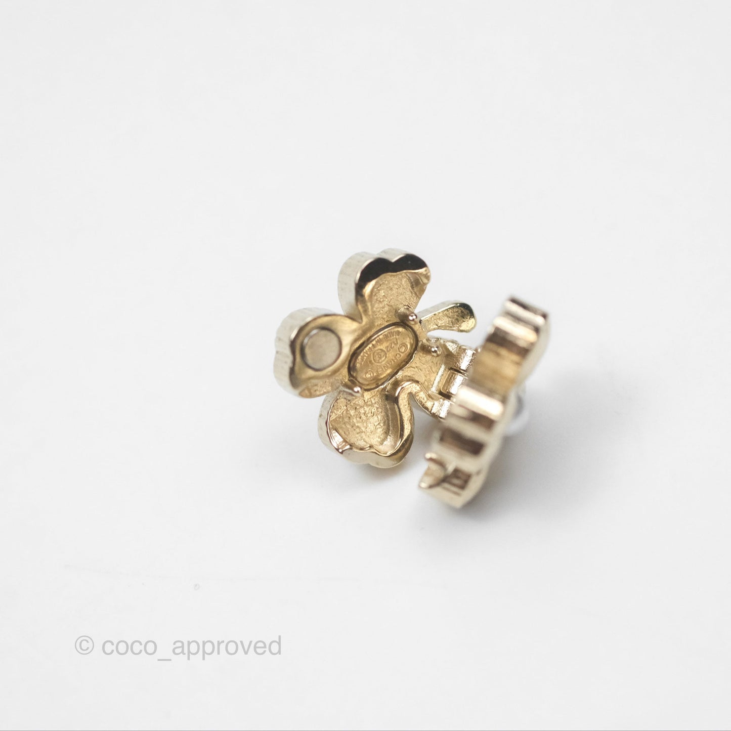 Chanel Magnetic Hair Accessory Hair Clip Set Gold Tone 22P
