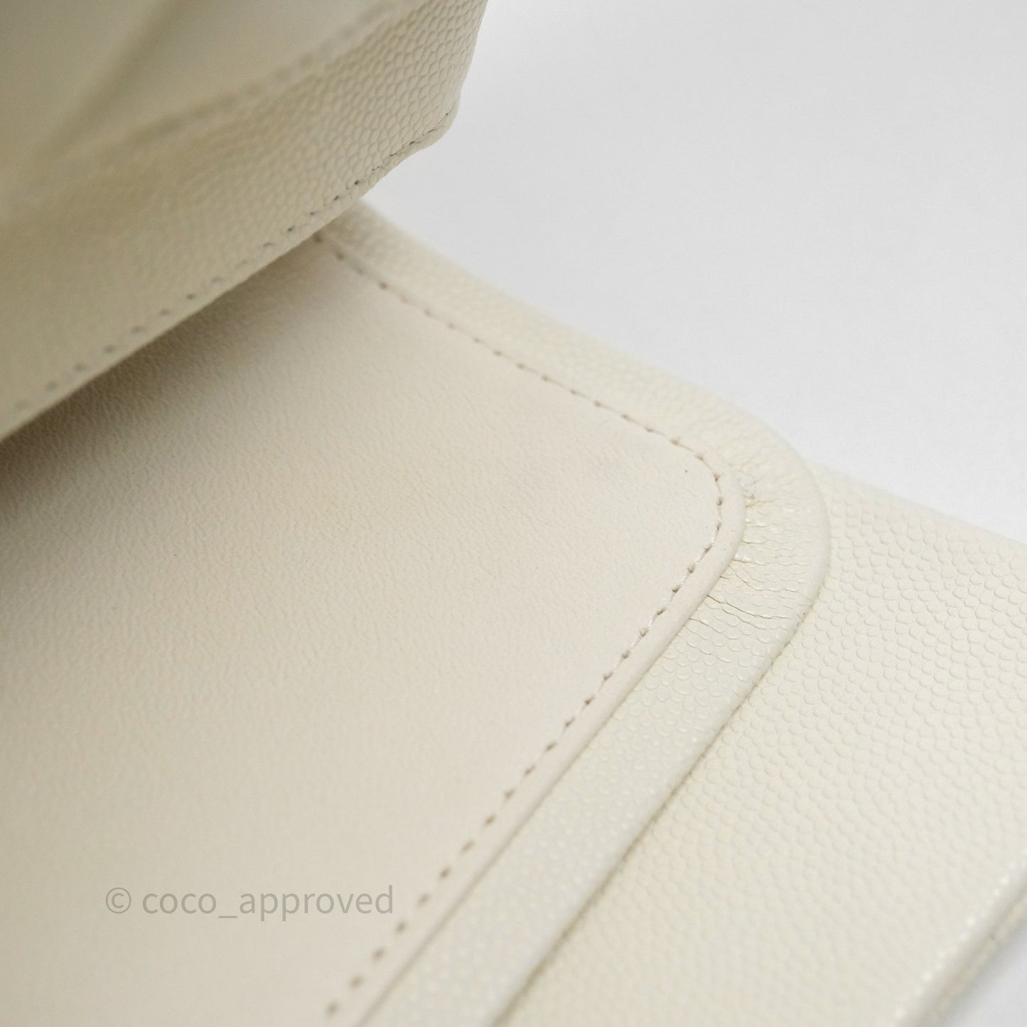Chanel Classic M/L Medium Flap Quilted Ivory White Caviar Gold Hardware
