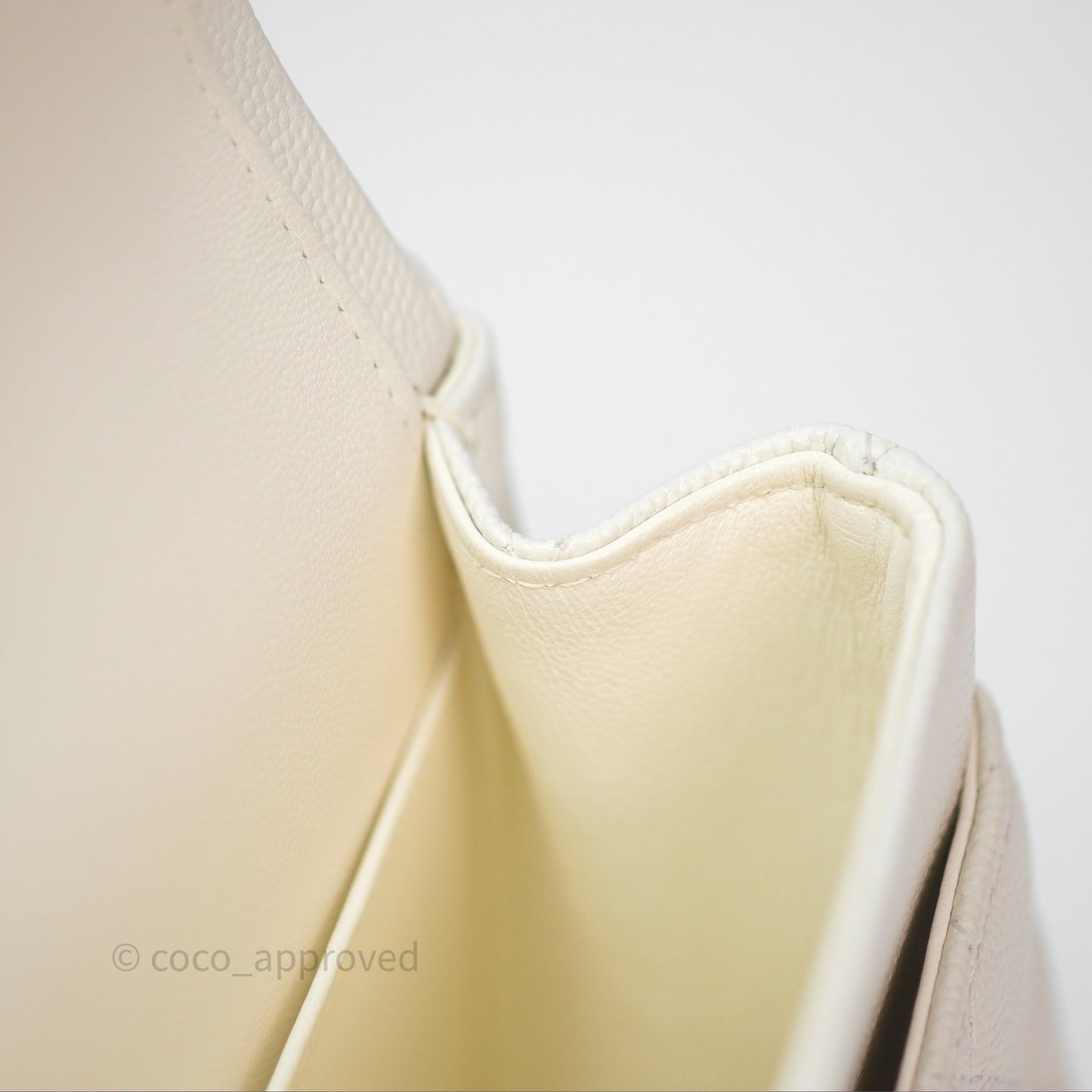 Chanel M/L Medium Classic Flap Quilted White Caviar Gold Hardware