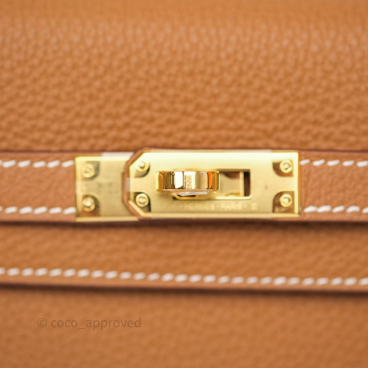 Hermès Kelly Retourne 25 Gold Togo Gold Hardware