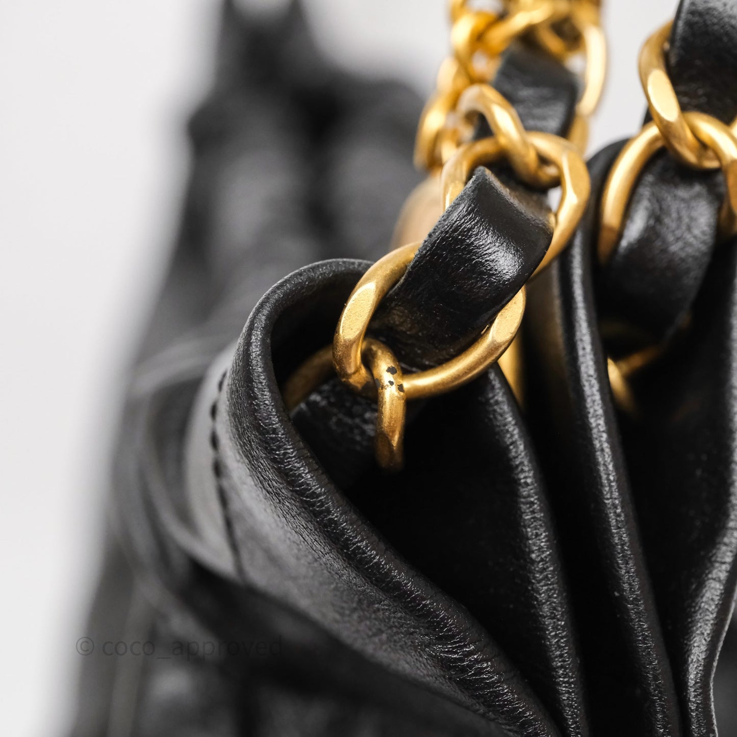 Chanel 22 Bag Medium Black Crumpled Calfskin Aged Gold Hardware