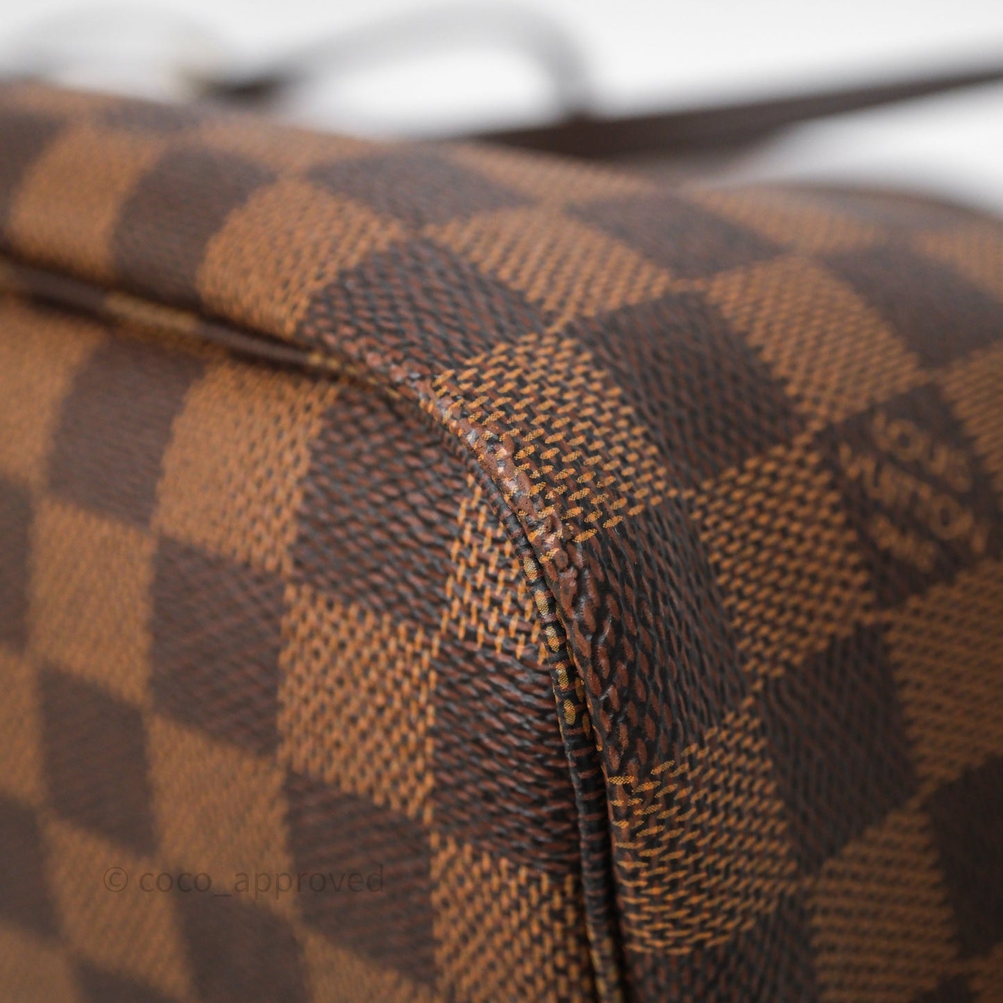 Louis Vuitton Neverfull MM Tote Bag Damier Ebene Canvas