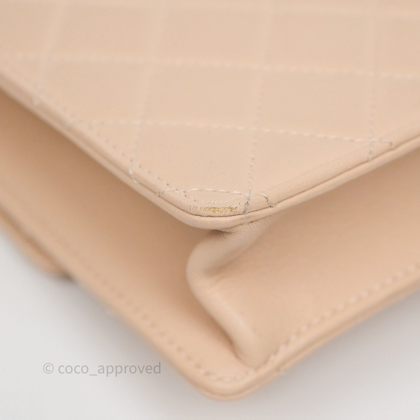 Chanel Chic Pearls Flap Quilted Beige Pink Goatskin Aged Gold Hardware
