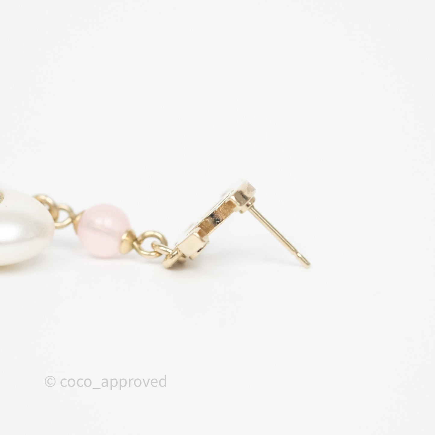 Chanel CC Pink Bead Heart Pearl Crystal CC Drop Earrings Gold Tone 21B