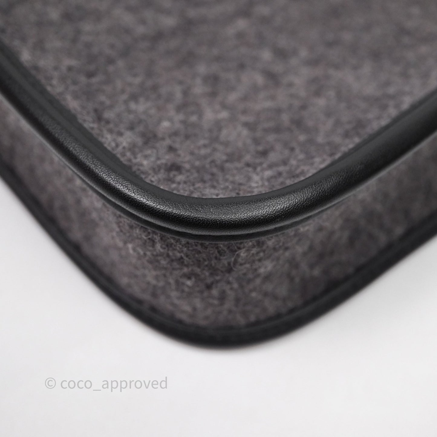 Hermès Mini Evelyne 16 Graphite 88 / Noir 89 Wool Swift Palladium Hardware