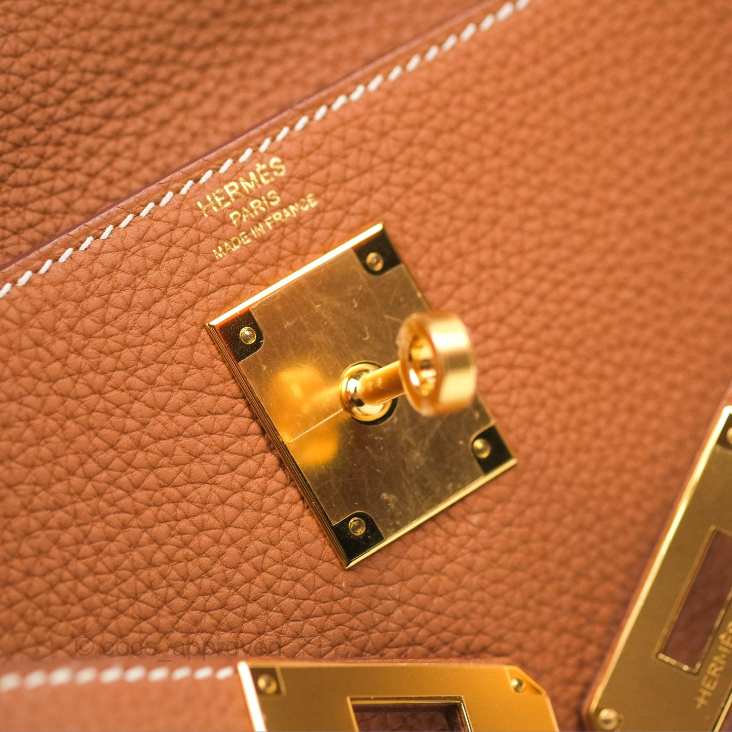 Hermès Kelly 28 Retourne Gold Togo Gold Hardware