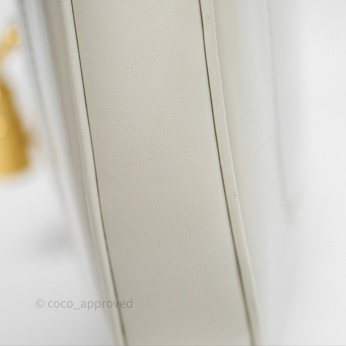 Gucci Jackie 1961 White Small Shoulder Bag Gold Hardware